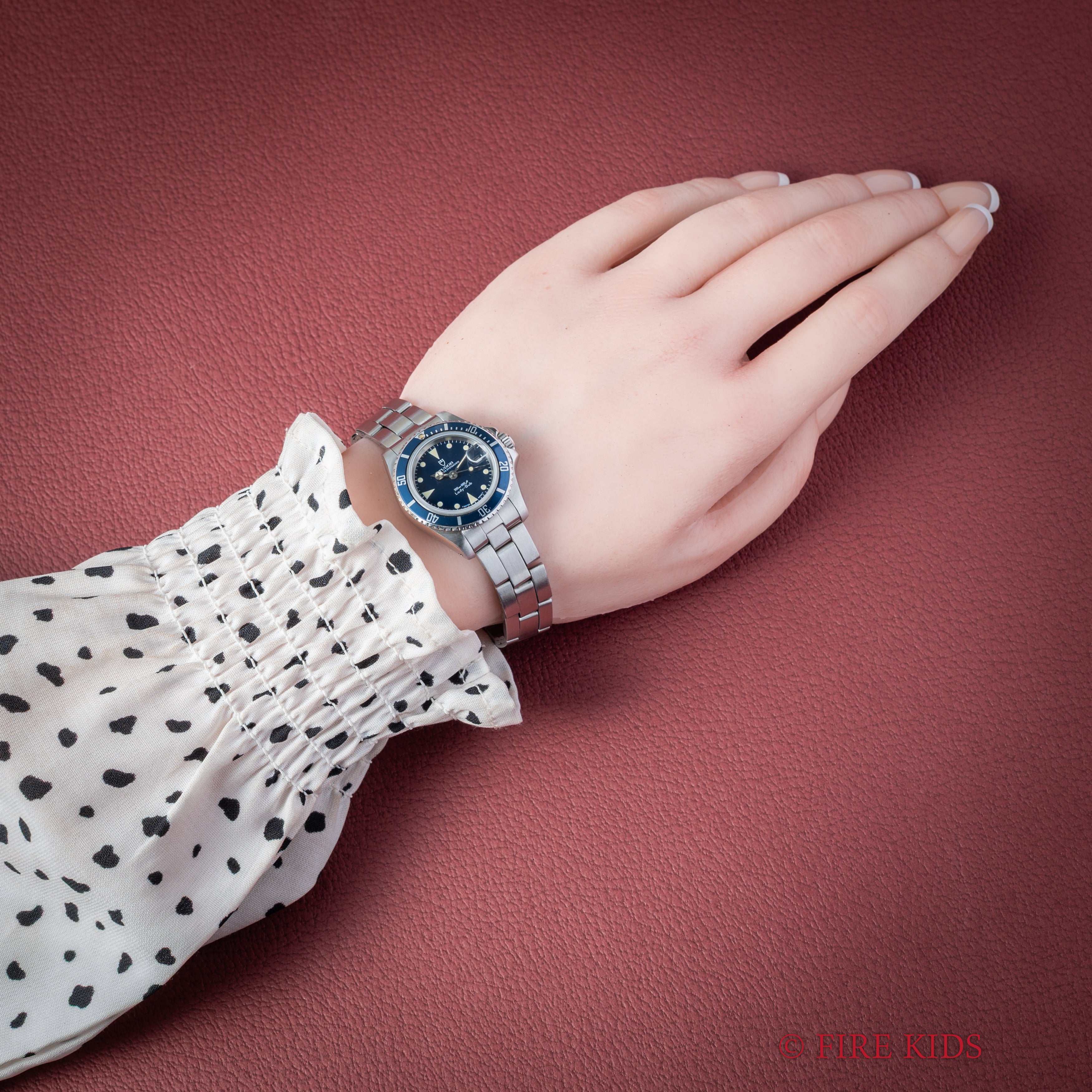 チューダー レディサブ ブルー 1991年製 プリンセスオイスターデイト Ref.96090 王冠リューズ 3連オイスターブレス