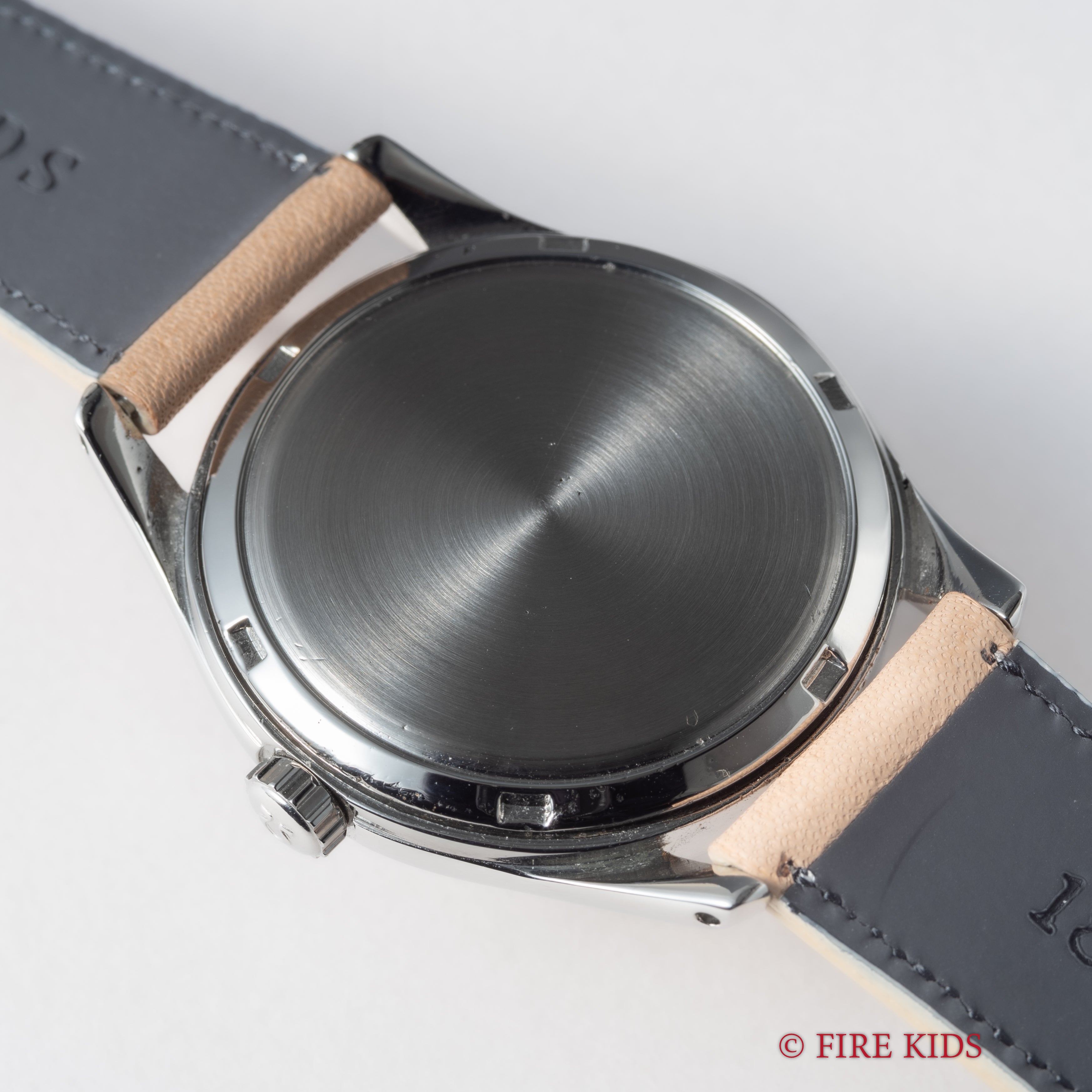 オメガ シーマスター 30mmキャリバー 1952年製 ギョウシェダイヤル Cal.265 スモールセコンド 手巻き