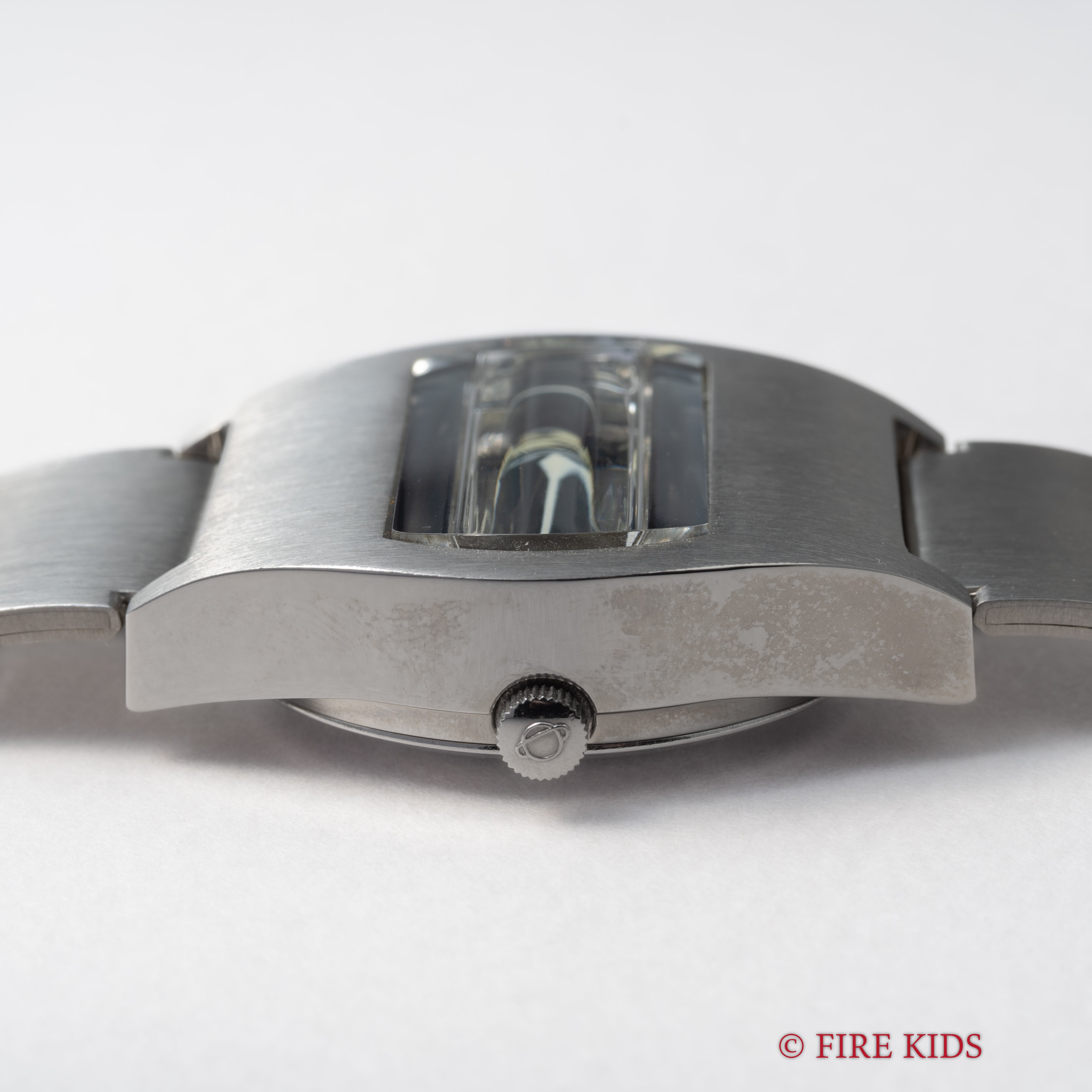 エニカ ジャンピングアワー ブルーダイヤル 自動巻き NOS 1970年代 アナデジ