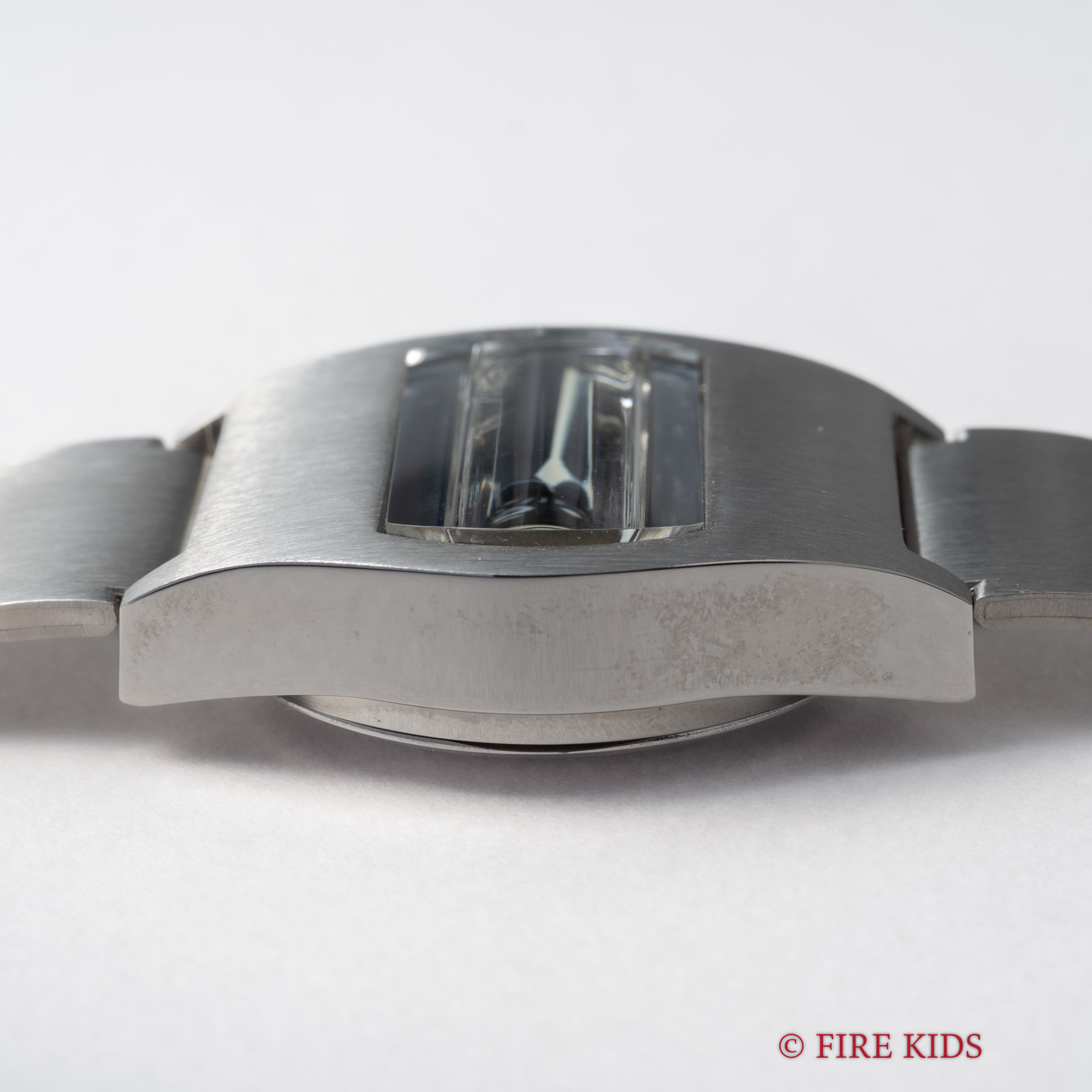 エニカ ジャンピングアワー ブルーダイヤル 自動巻き NOS 1970年代 アナデジ