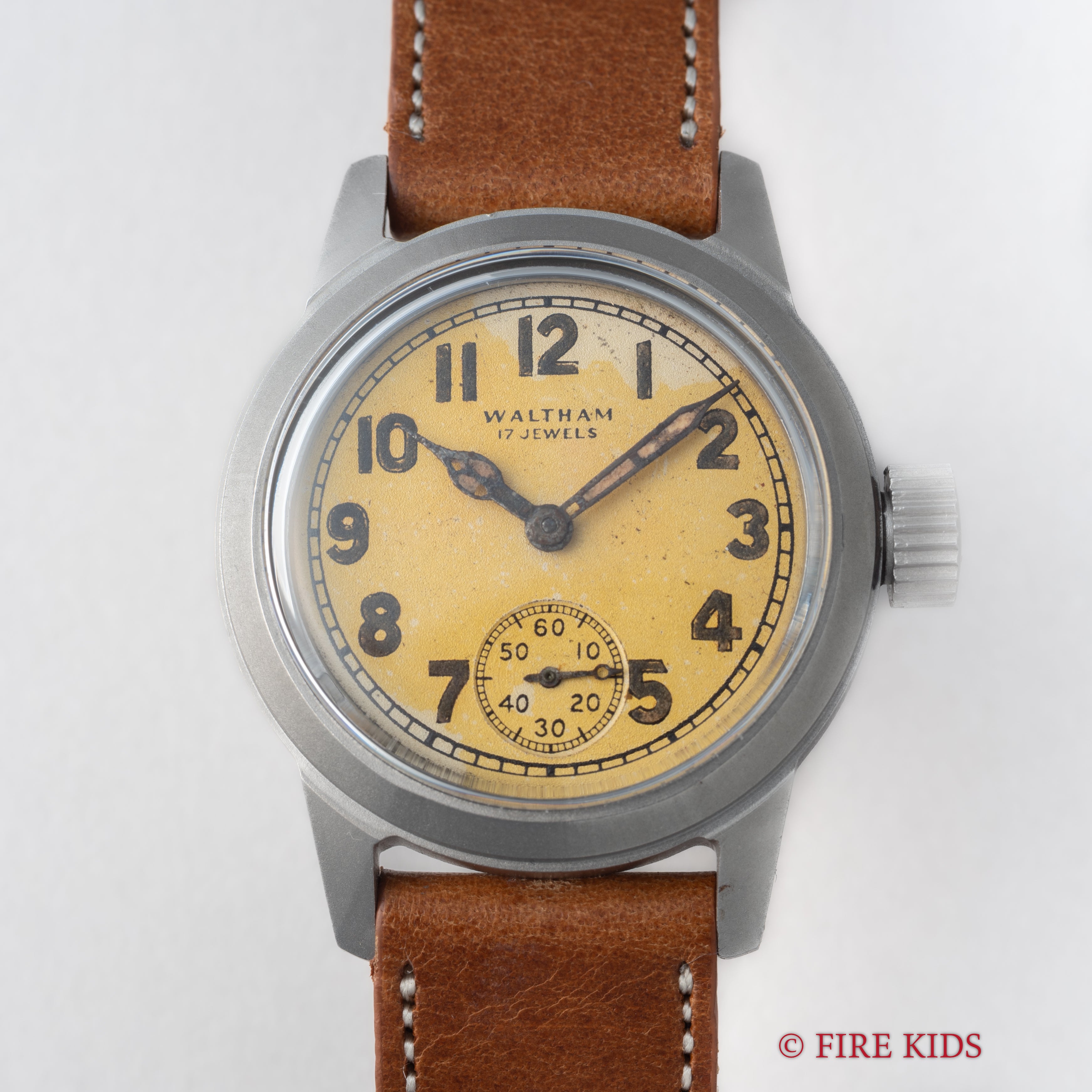 ウォルサム アメリカ軍用時計 第2次世界大戦 1940年代製 手巻き スモールセコンド アメリカ陸軍