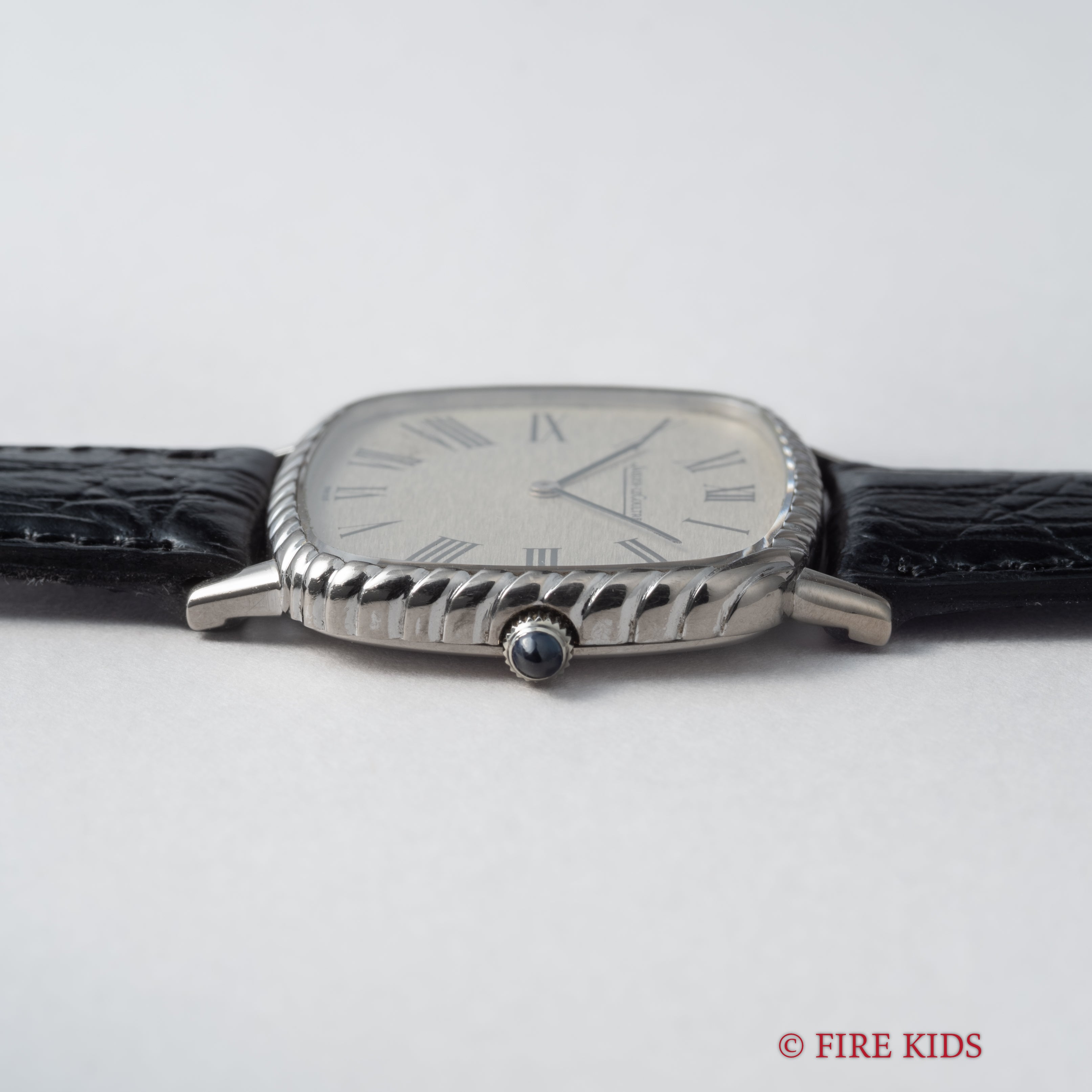 ジャガー・ルクルト スクエアケース 1970年代製 Ref.4467.22 18金金無垢 純正尾錠付き ジェラルドジェンタ