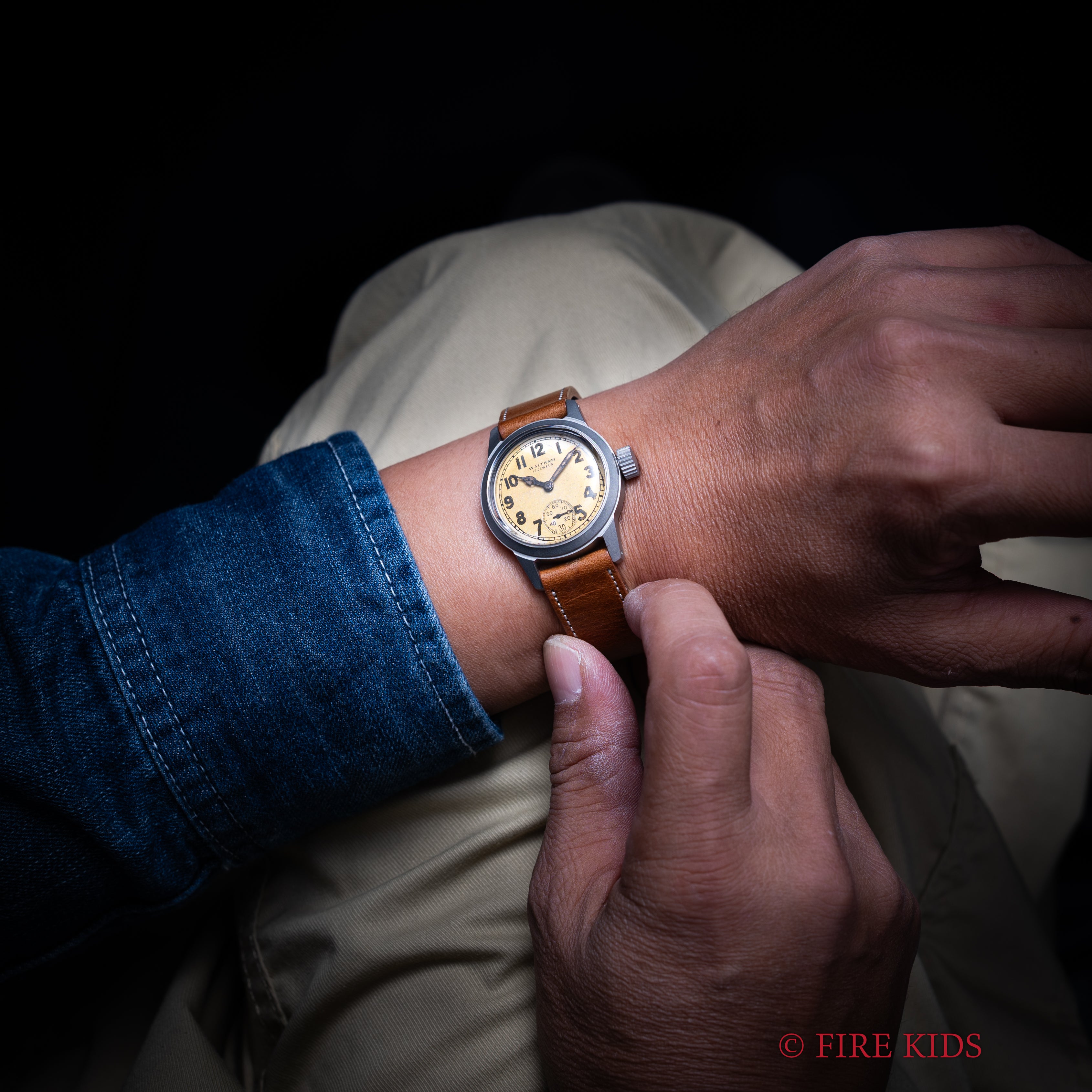 ウォルサム アメリカ軍用時計 第2次世界大戦 1940年代製 手巻き スモールセコンド アメリカ陸軍