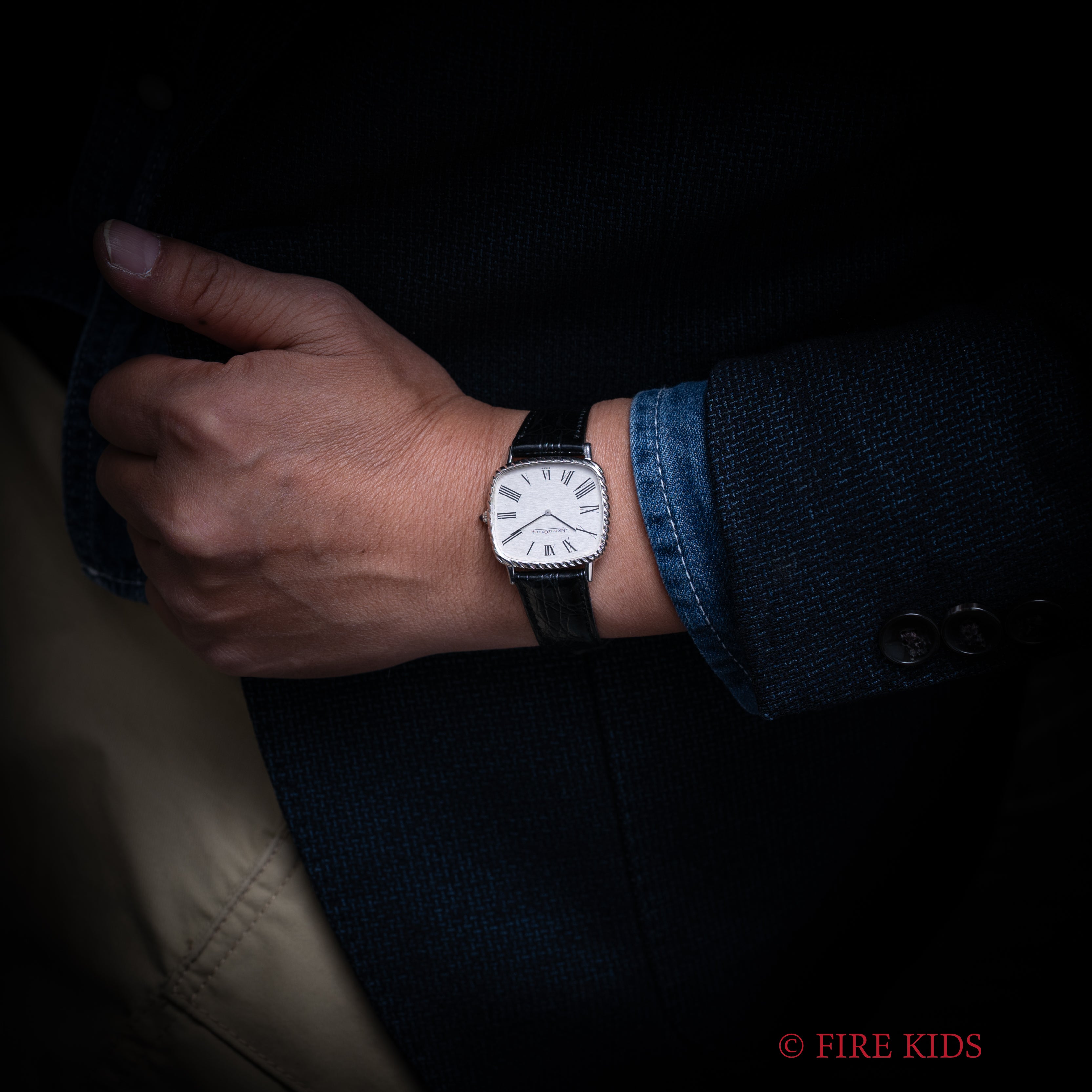 ジャガー・ルクルト スクエアケース 1970年代製 Ref.4467.22 18金金無垢 純正尾錠付き ジェラルドジェンタ