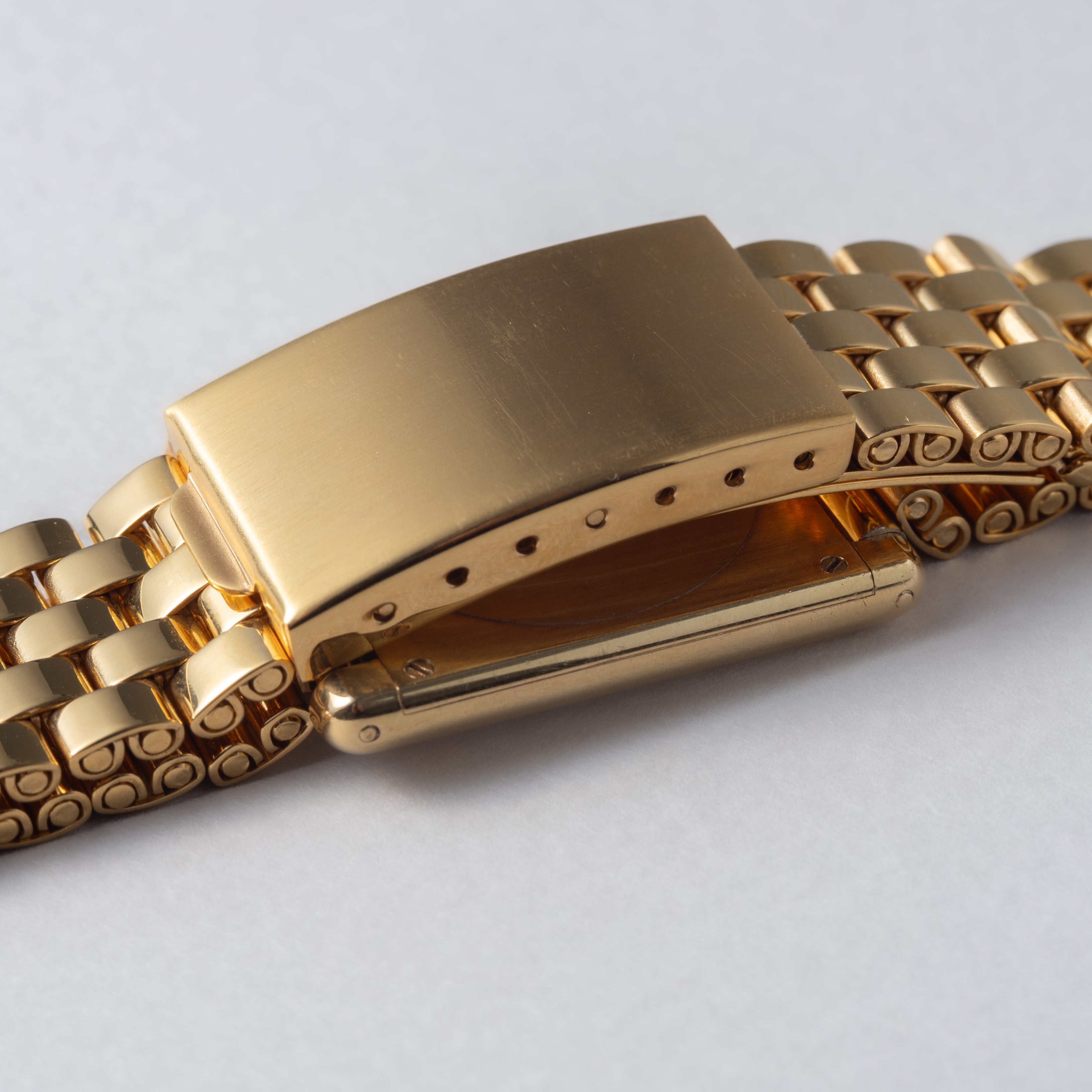 カルティエ タンクルイ18金無垢LMサイズ PARISダイヤル 手巻