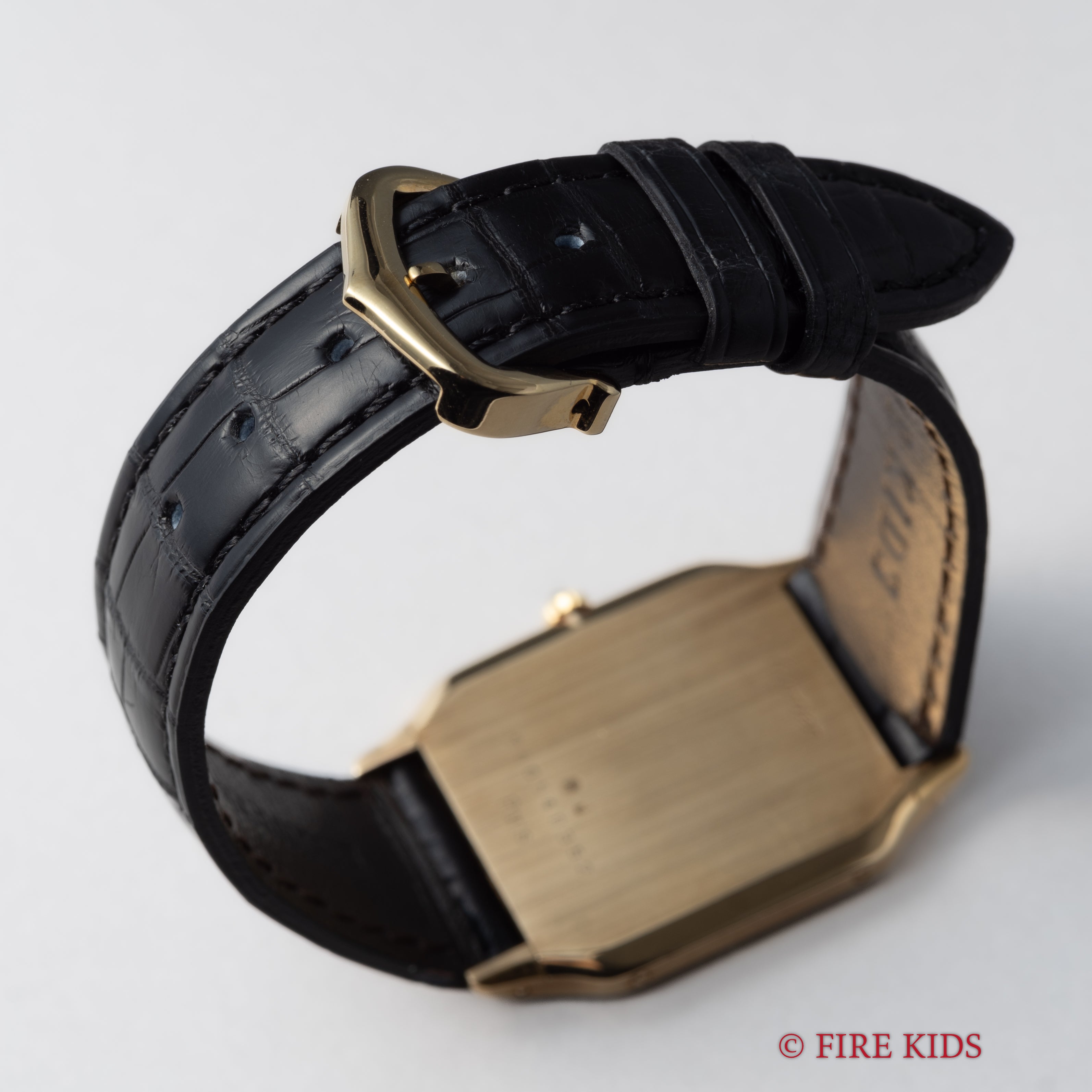 カルティエ 18金無垢サントスデュモン LMサイズ 1980年代製 手巻 PARISダイヤル 18KYG純正尾錠