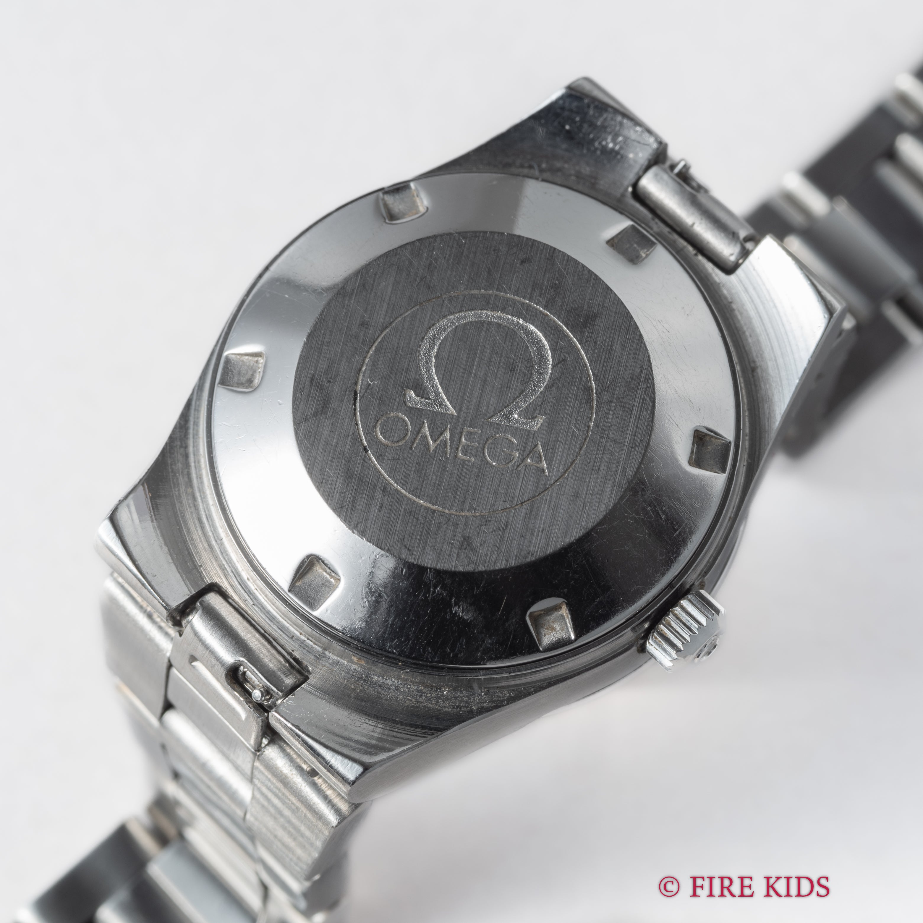 オメガ ジュネーブ レディース Ref.566.0067 1973年製 Cal.684 自動巻き 純正ブレス付き ネイビーダイヤル