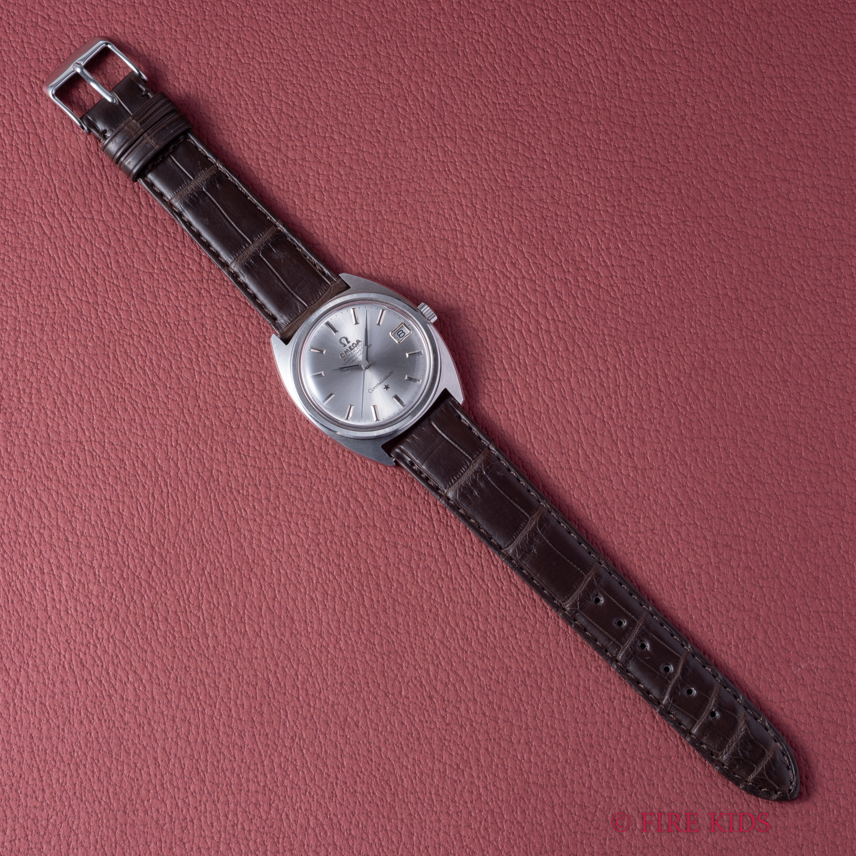 オメガ コンステレーション ジェンタ前期型 ドーフィンハンド1968年製 Ref.168.017 自動巻クロノメーター Cal.564