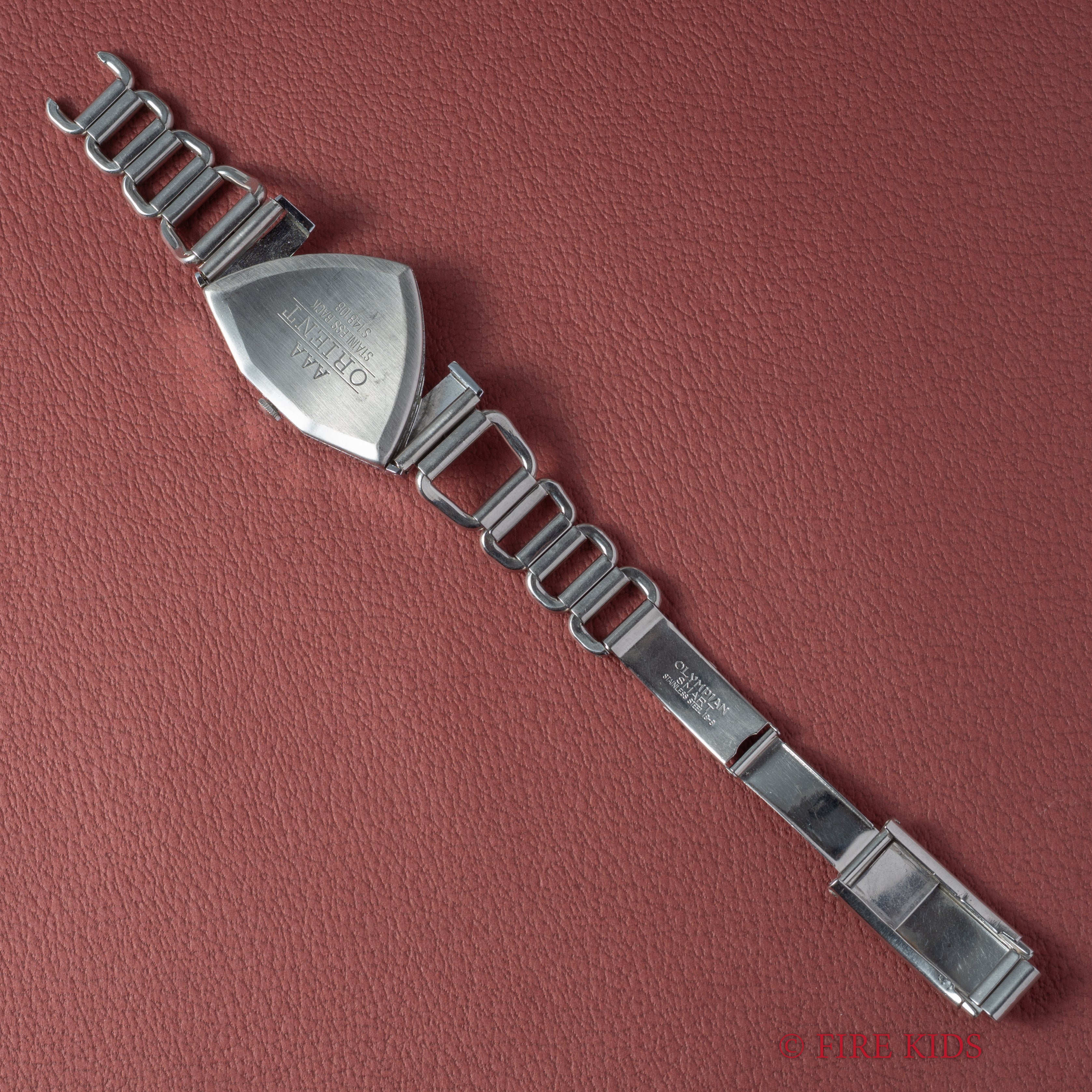 オリエント 三角時計 カレンダーオリエント AAA 1970年代製 手巻 ベンチュラタイプ 純正ブレス