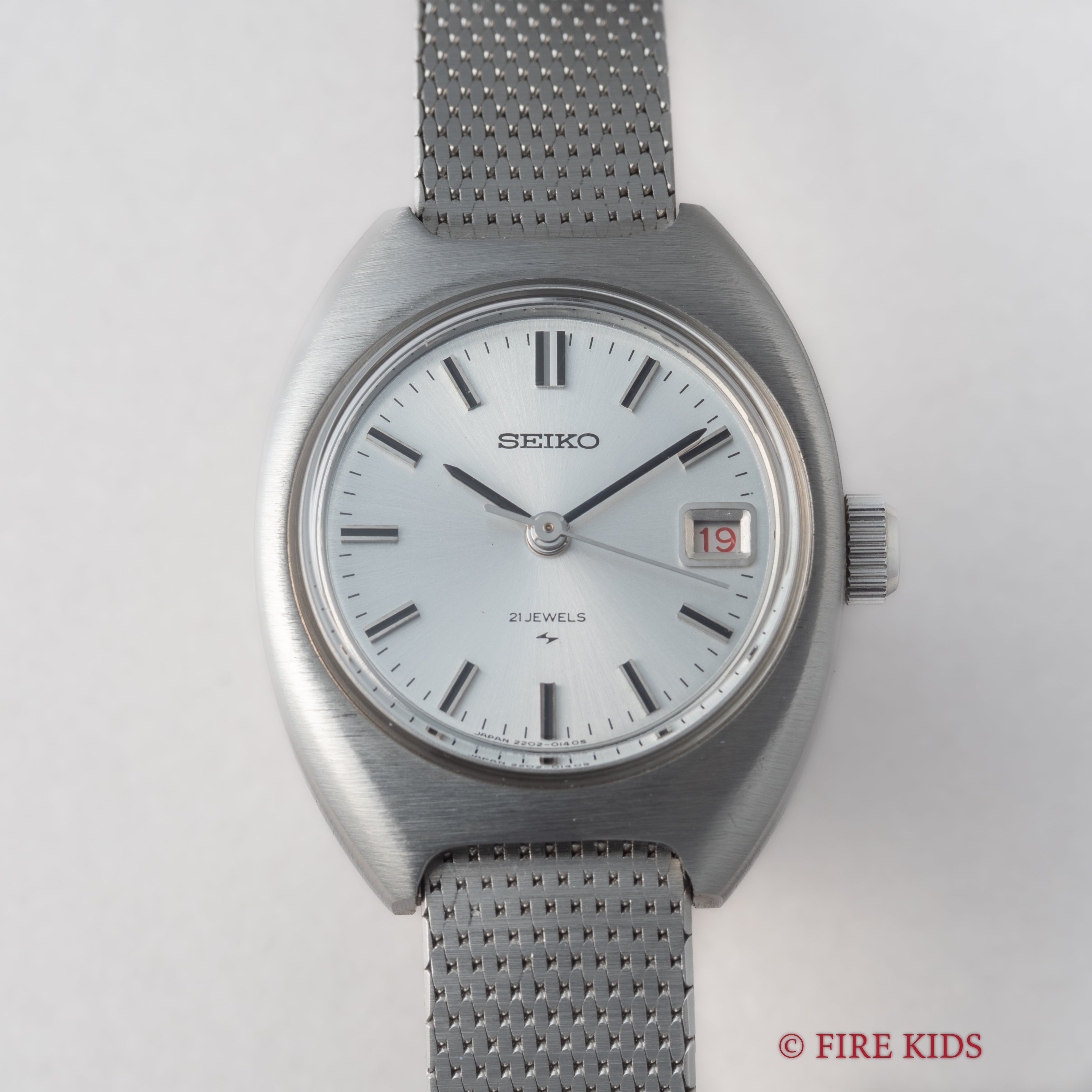 セイコー レディース Ref.2202-0100 1970年製 手巻き 赤カレンダー 純正ブレス