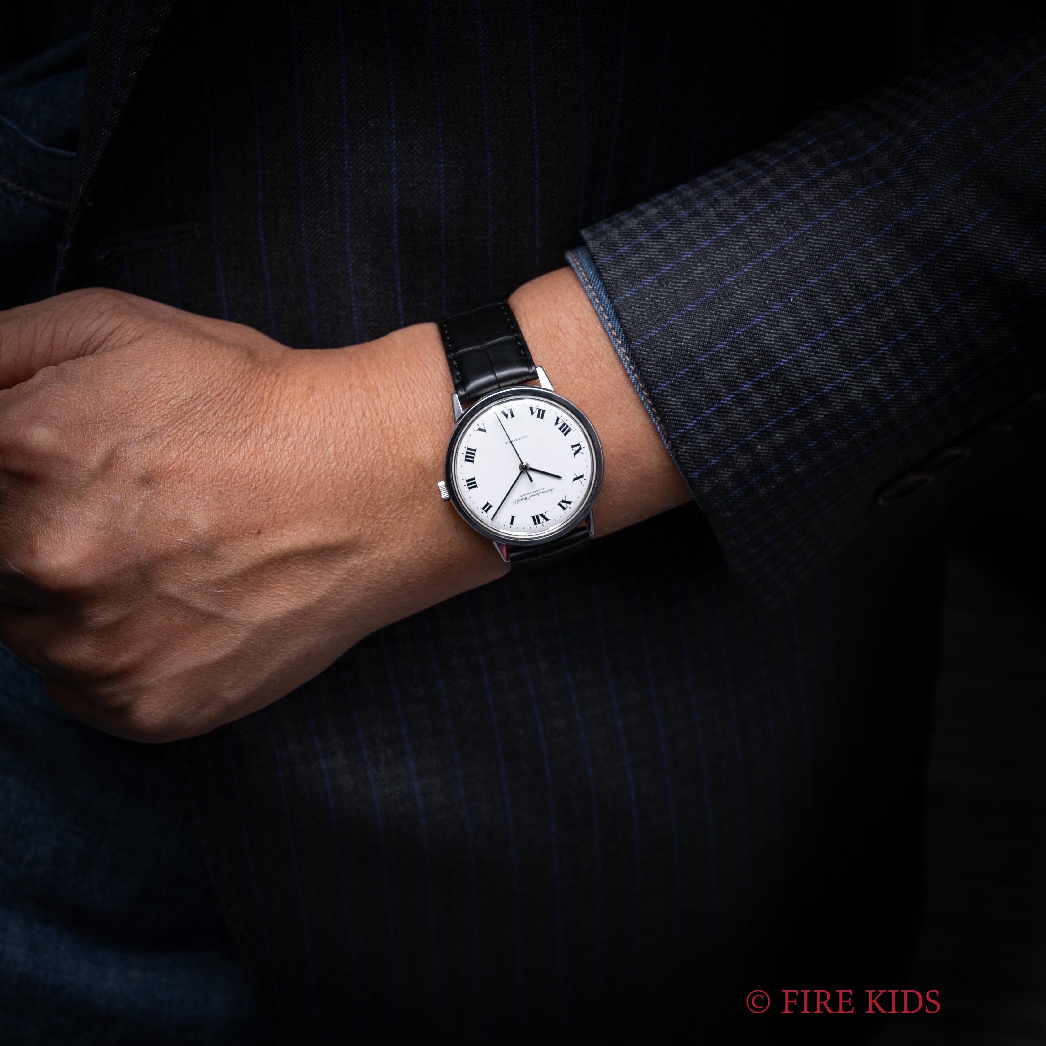 IWC ラウンドモデル オートマチック ホワイトローマンダイヤル 1969年製 お魚リューズ