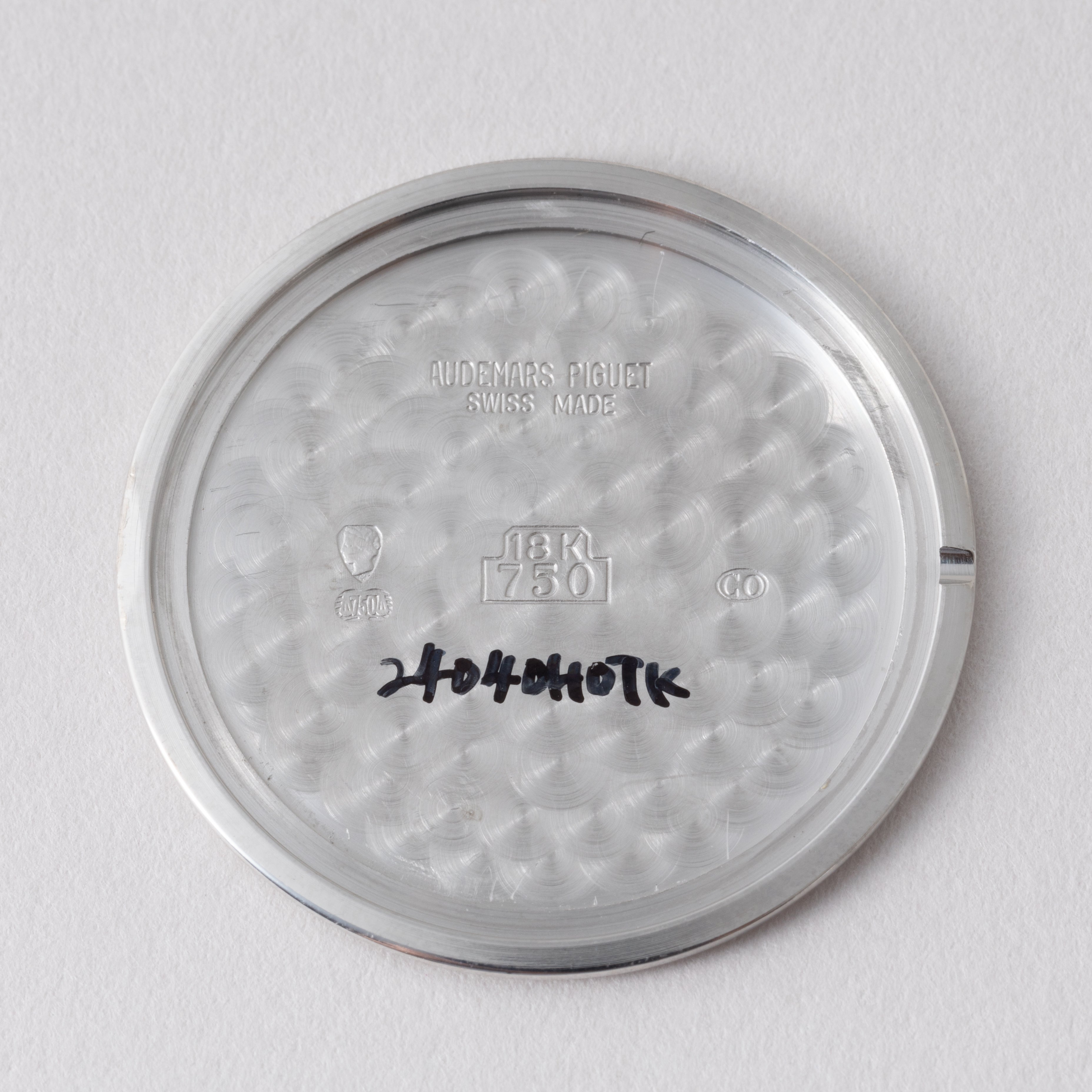 オーデマ・ピゲ クラシック 18金無垢ホワイトゴールド製 手巻き 1987年~1994年製