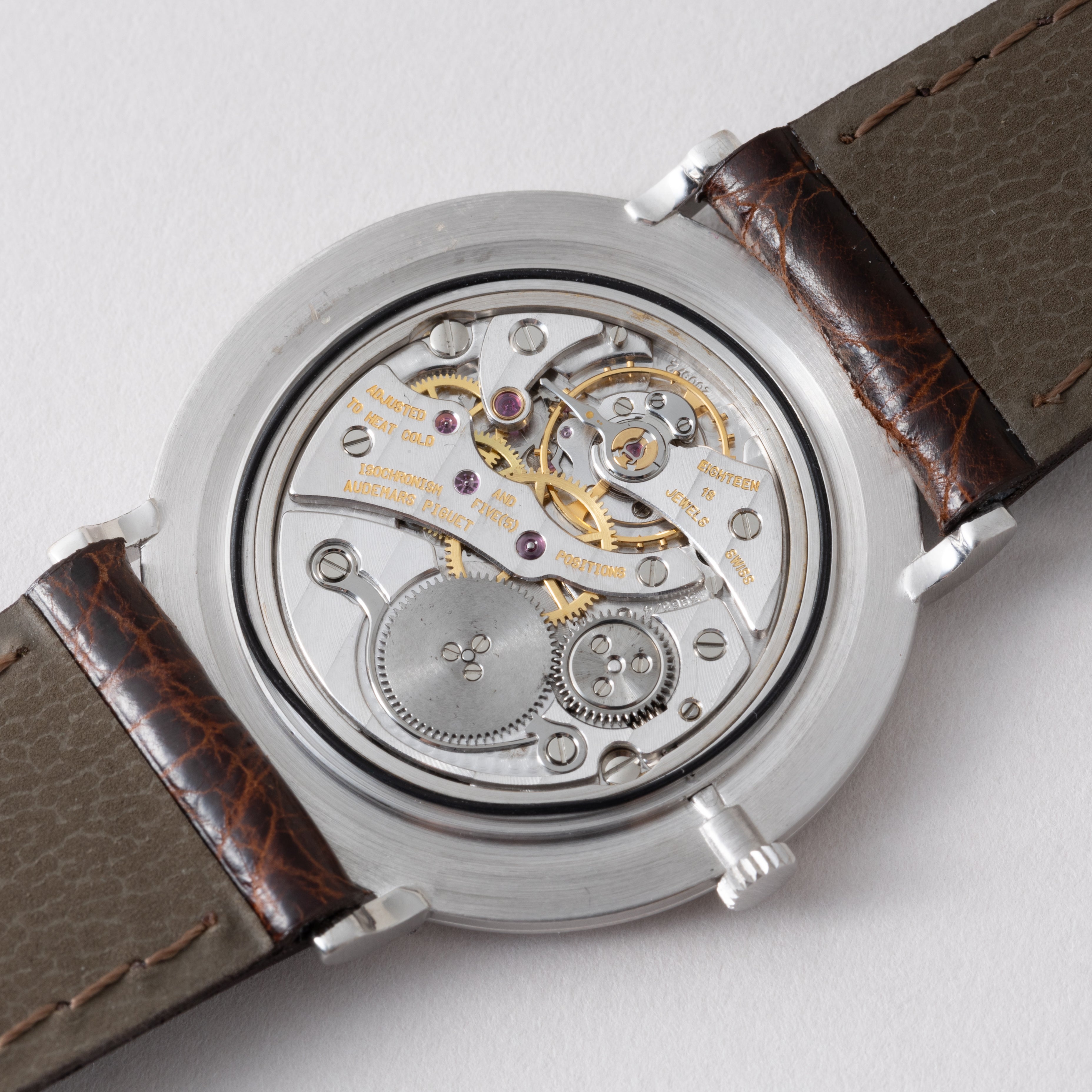 オーデマ・ピゲ クラシック 18金無垢ホワイトゴールド製 手巻き 1987年~1994年製