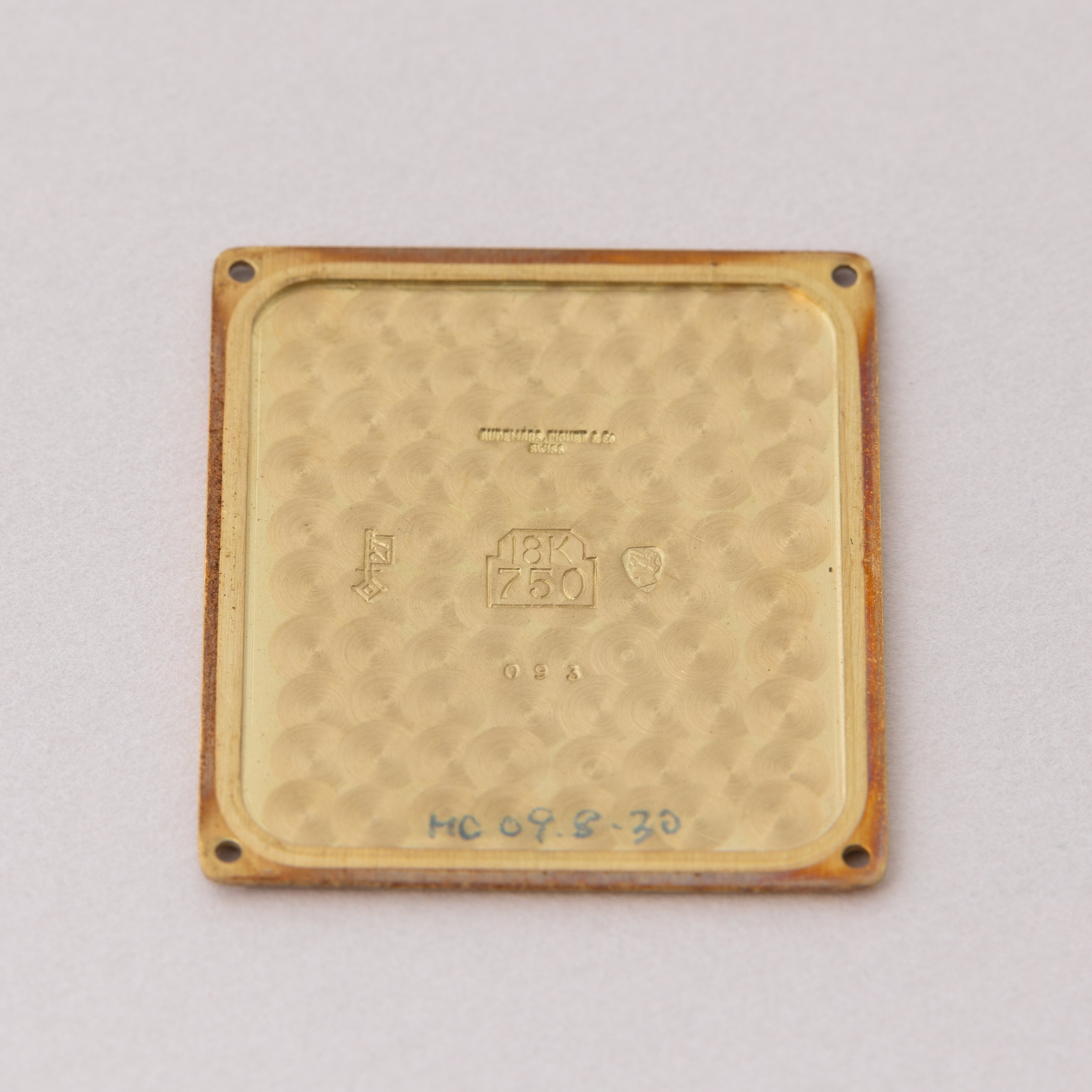 オーデマ・ピゲ 18KYGスクエアケース エナメルダイヤル 1976~79年製 純正尾錠