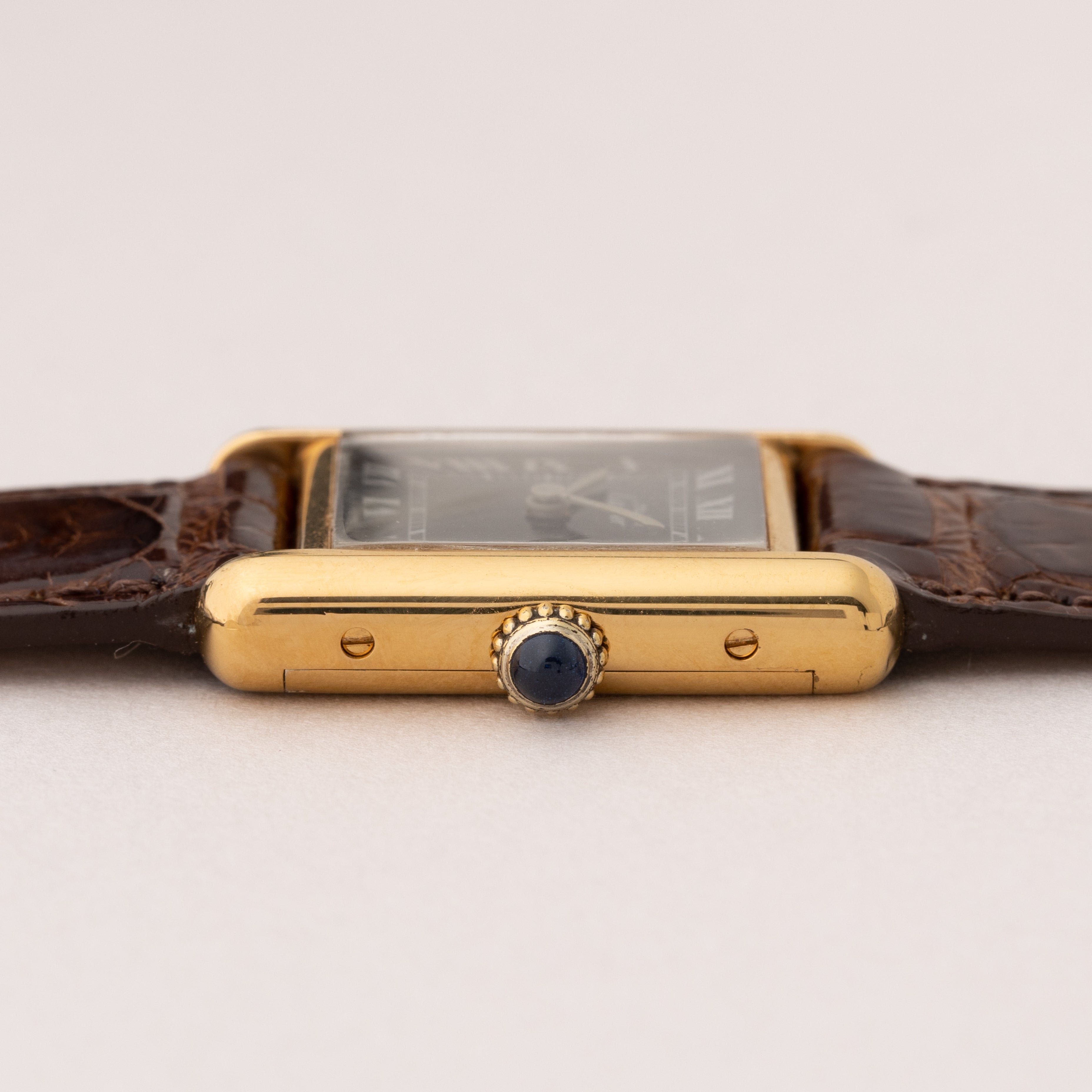 カルティエ マストタンク 1980年代製 ブラックローマンダイヤル 純正バックル付き