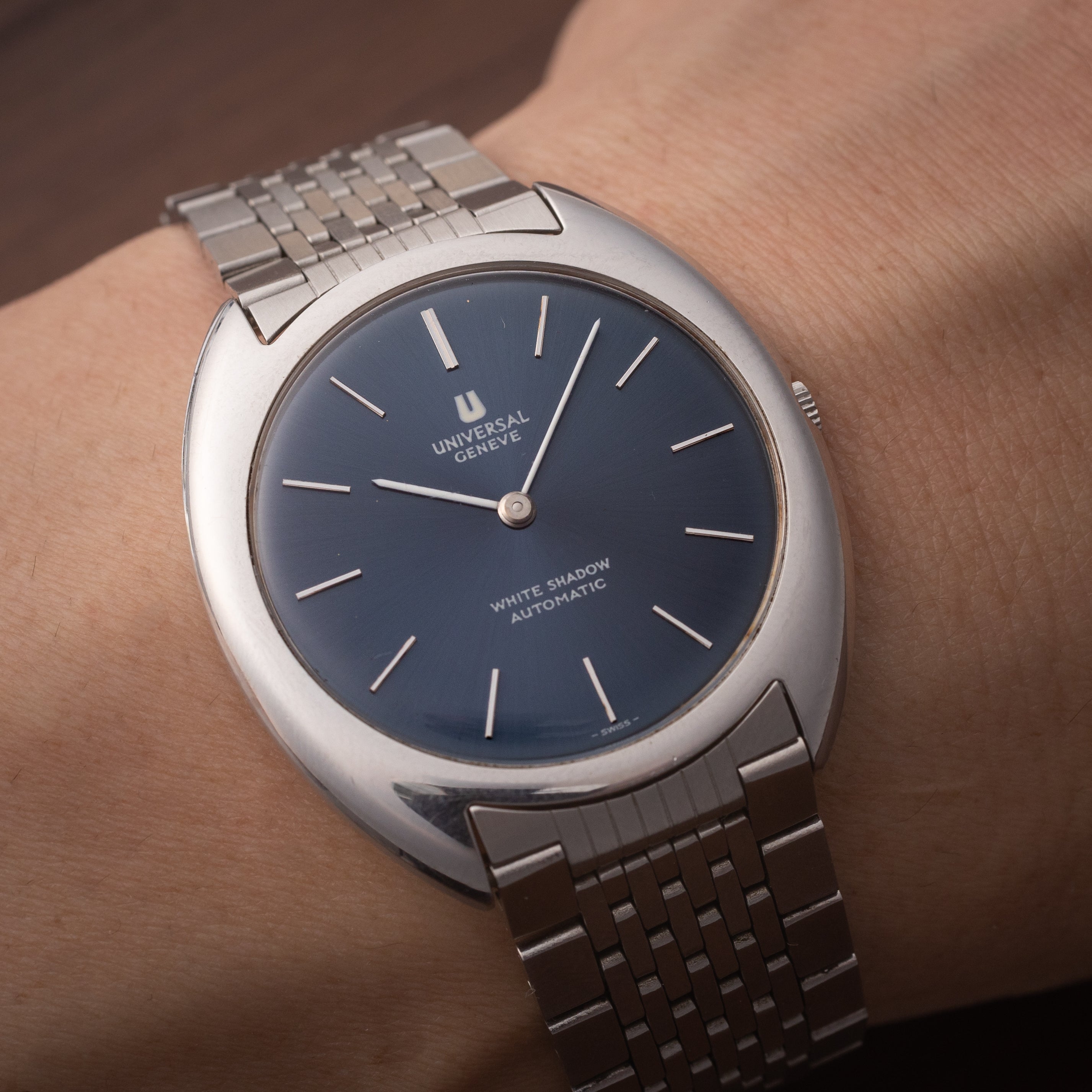 ユニバーサルジュネーブ ホワイトシャドウ ブルーダイヤル 1960年代製 マイクロローター