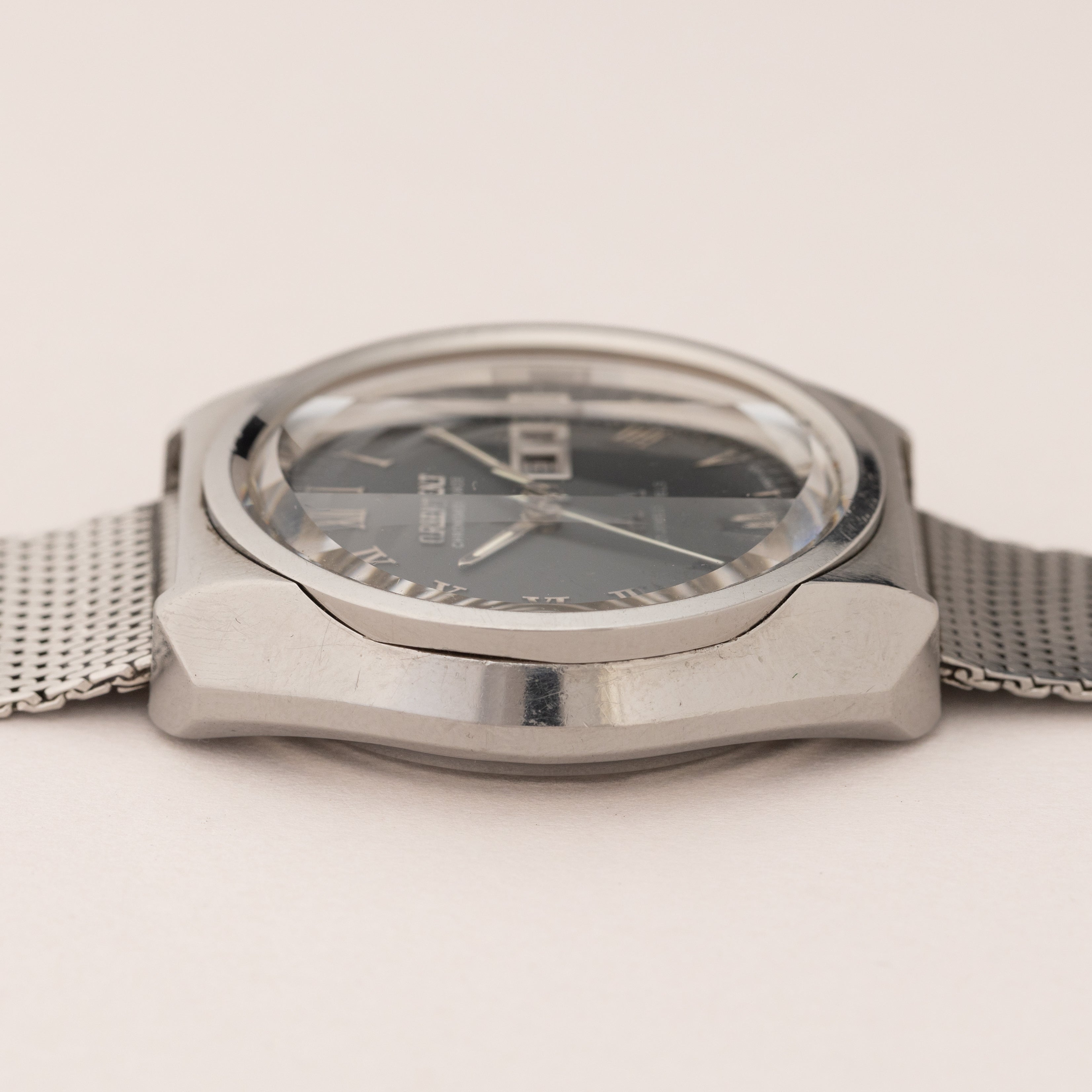 オリエント クロノエース グレーローマンダイヤル カットガラス 1970年代