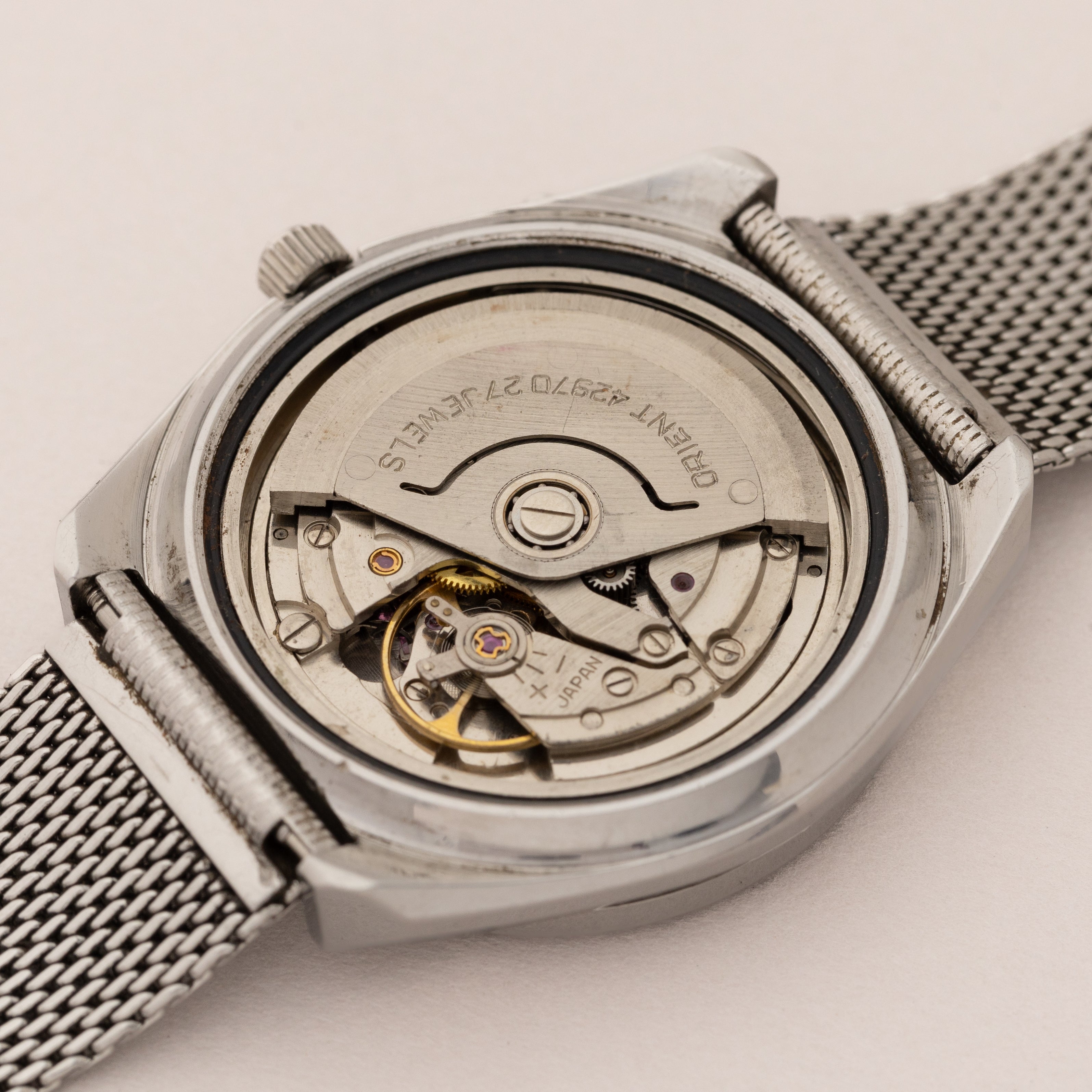 オリエント クロノエース グレーローマンダイヤル カットガラス 1970年代