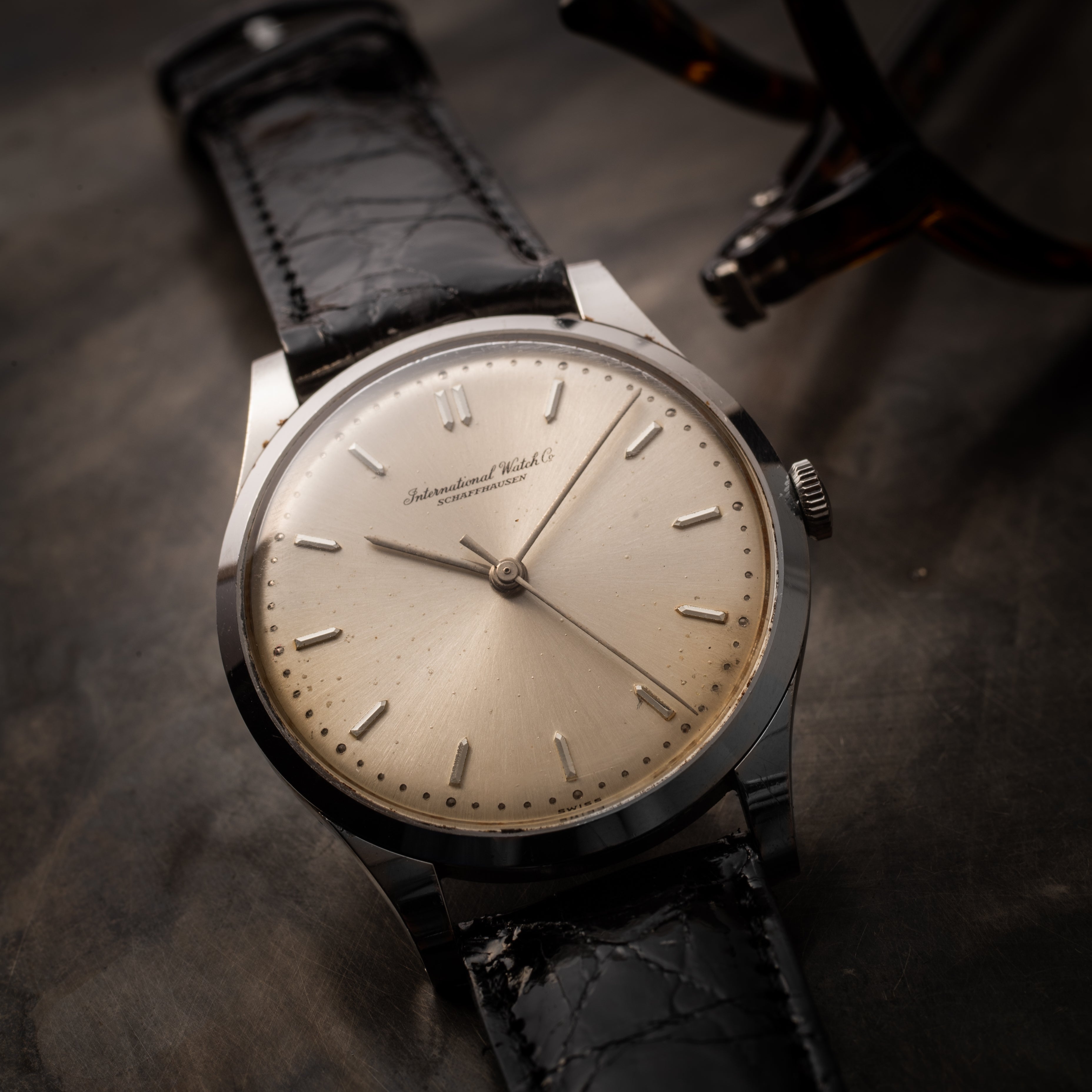 IWC ラウンドケース1965年製 手巻き Cal.89