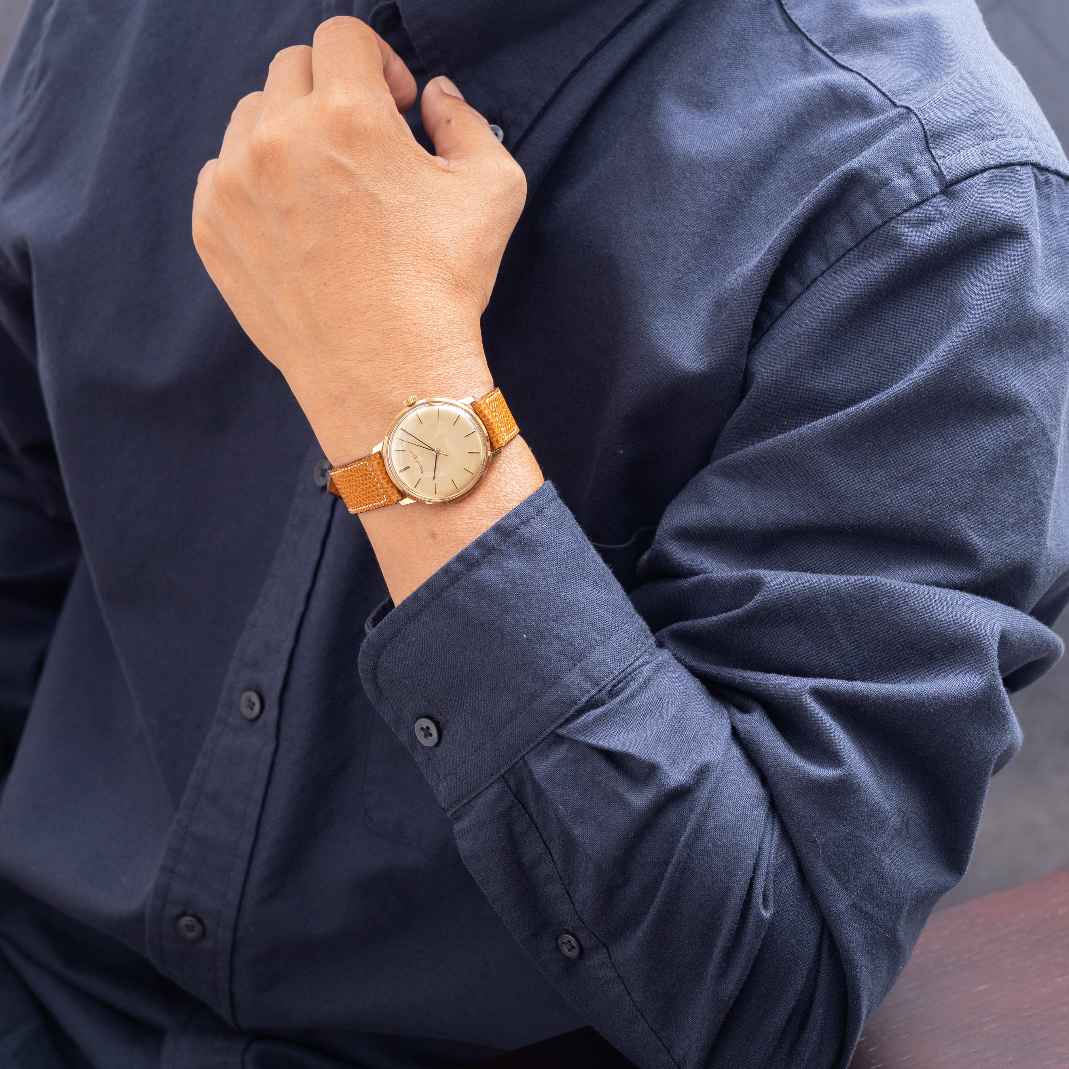 IWC ラウンドケース 18YG 手巻きCal.403 1970年製(昭和45年製)