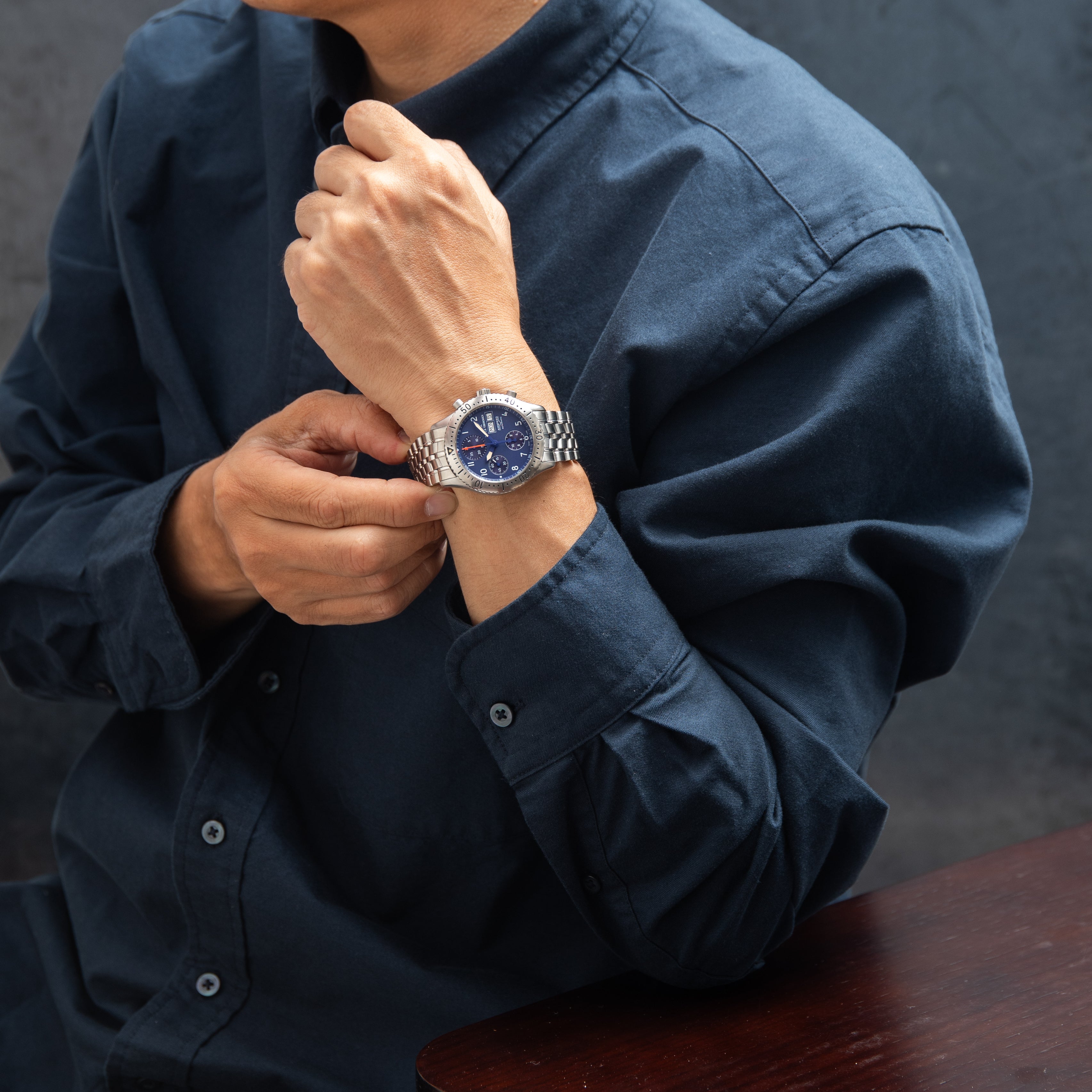 レビュートーメン エアスピード 1990年代製 バルジュー7750 パイロットウオッチ