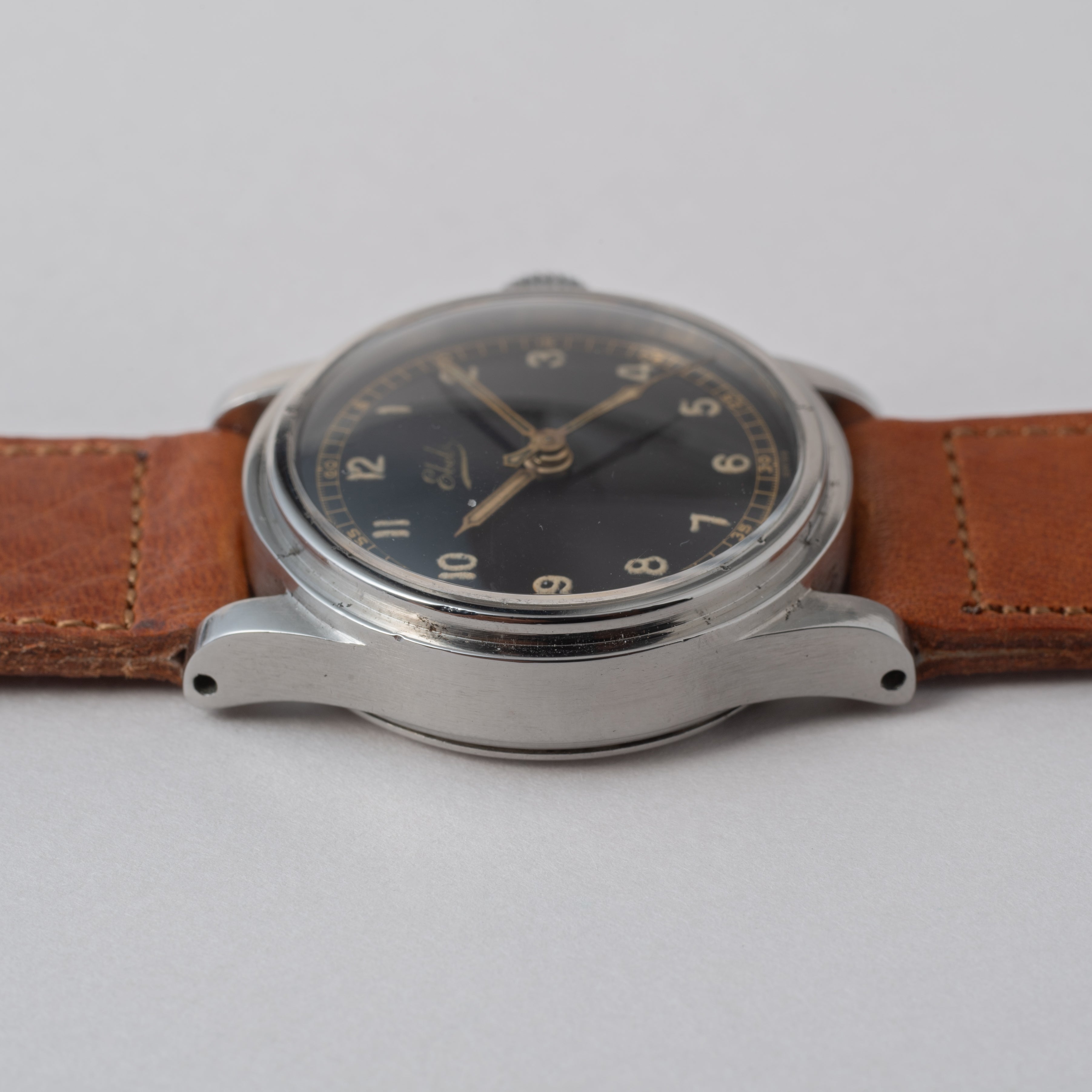 エベル 手巻き トレタケ ブラックギルトダイヤル ステップベゼル 1940年代