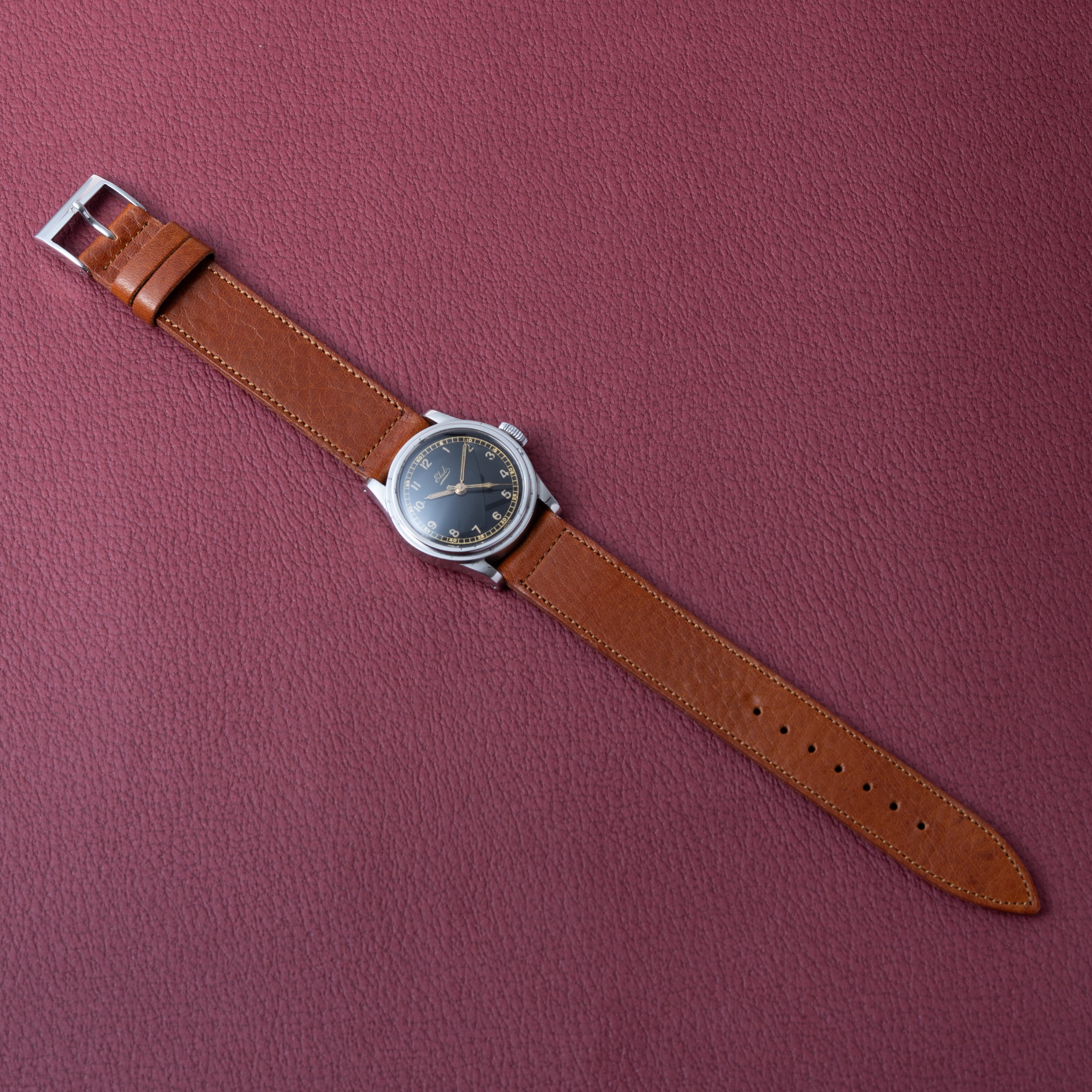 エベル 手巻き トレタケ ブラックギルトダイヤル ステップベゼル 1940年代