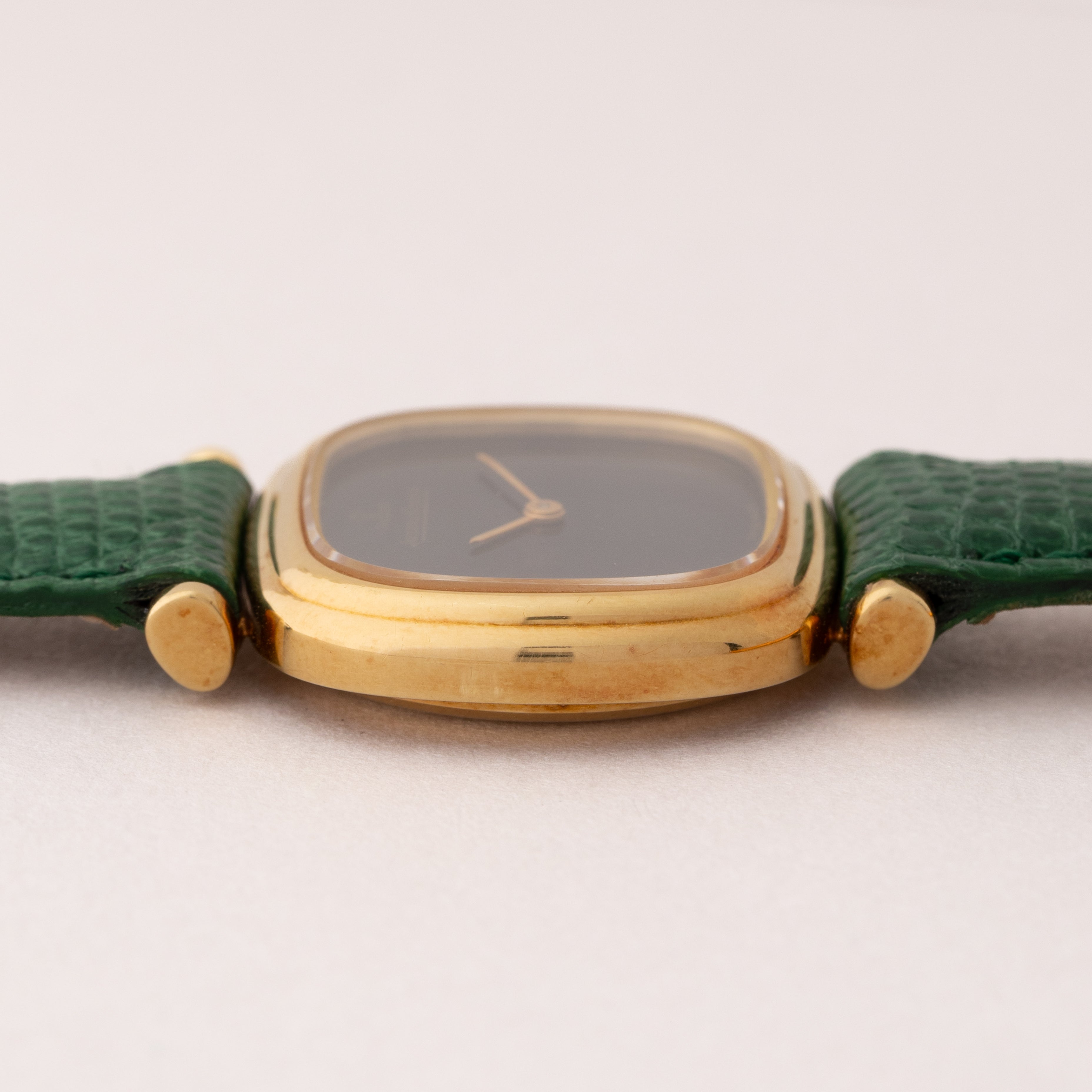 ジャガールクルト 1980年代製 18金無垢スクエアケースケース 天然石ダイヤル レディース