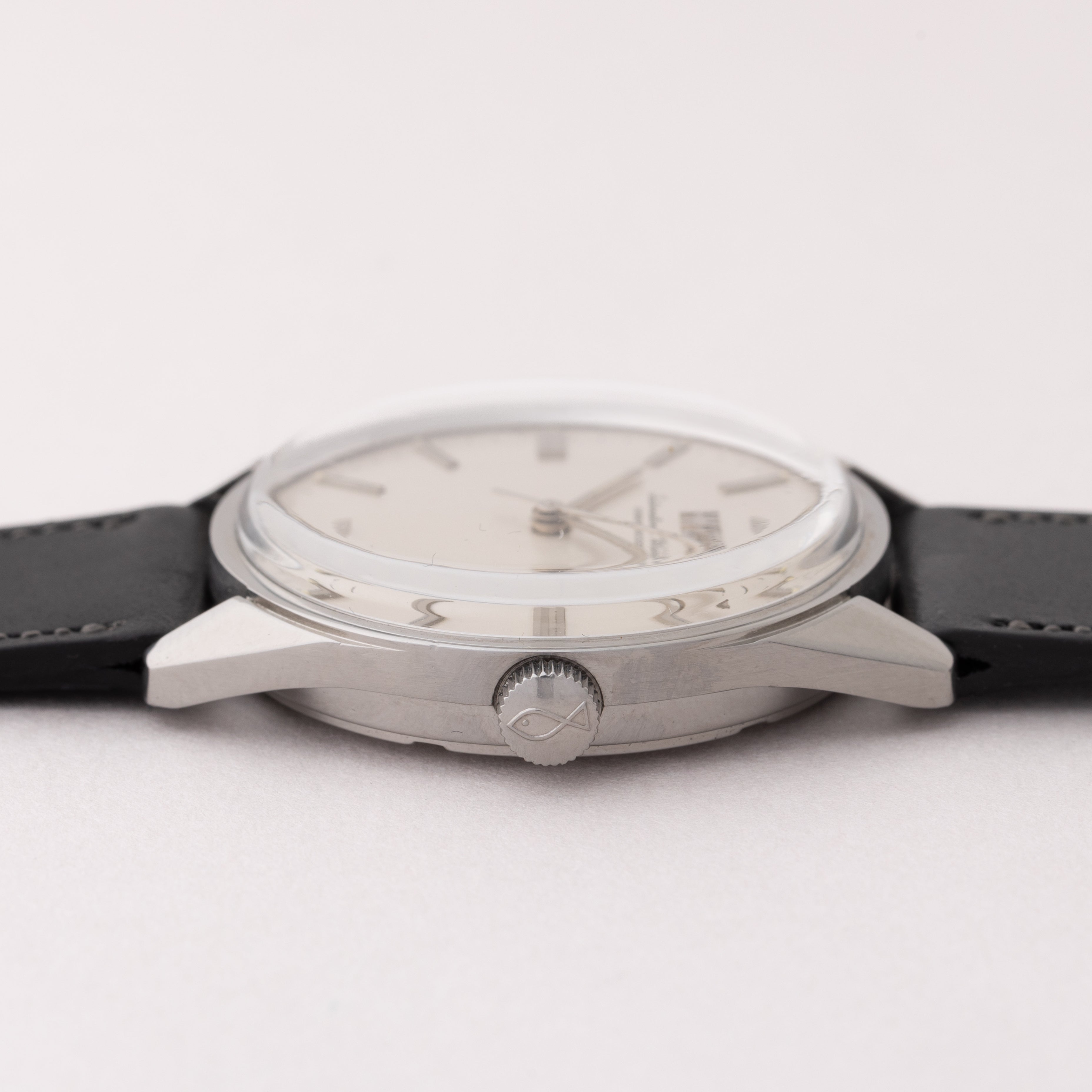 IWC ラウンド 1969年製 Cal.89 手巻き オールドインター R810