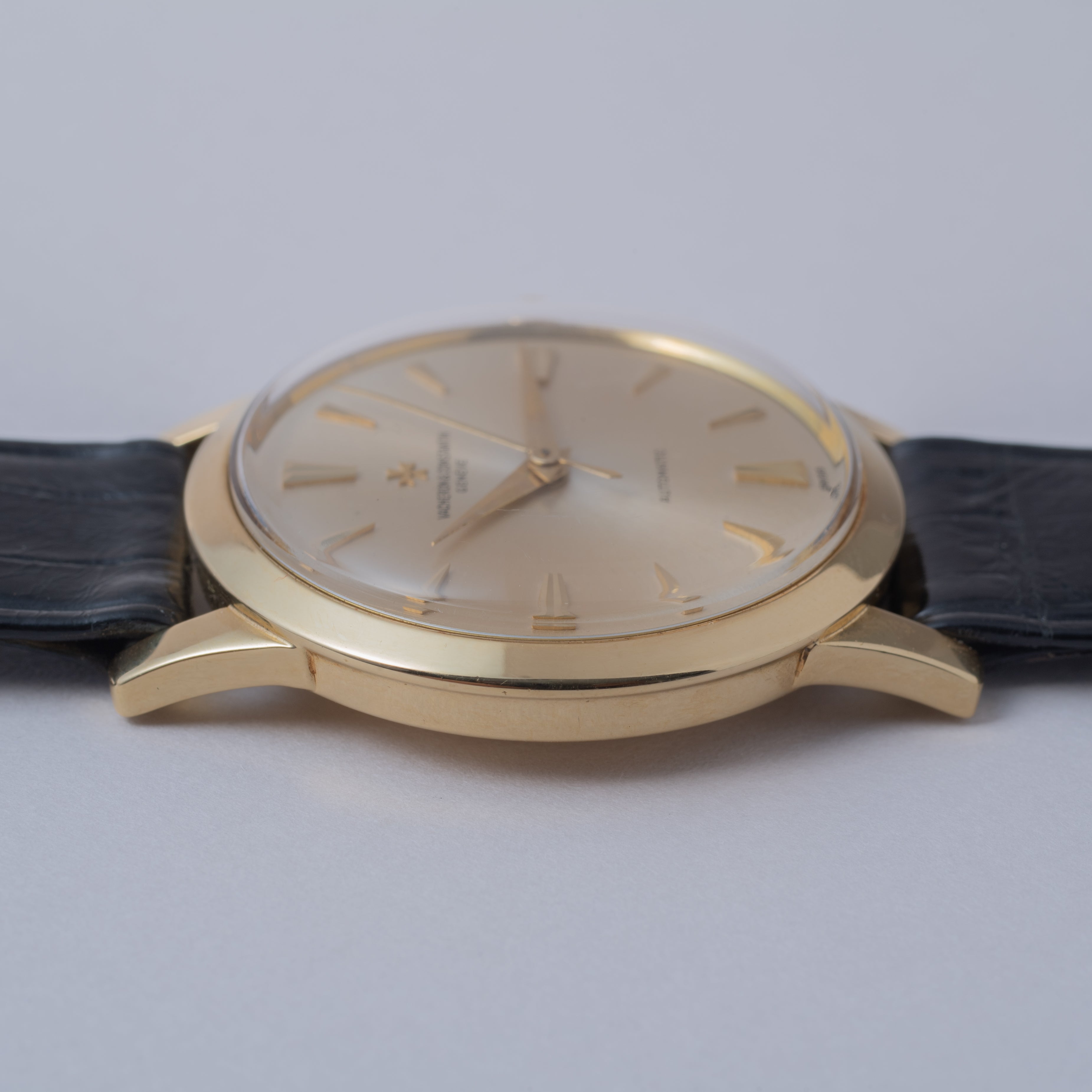 ヴァシュロン・コンスタンタン 18KYGラウンドケース 1960年代製 自動巻き Ref.6378 Cal.K1071