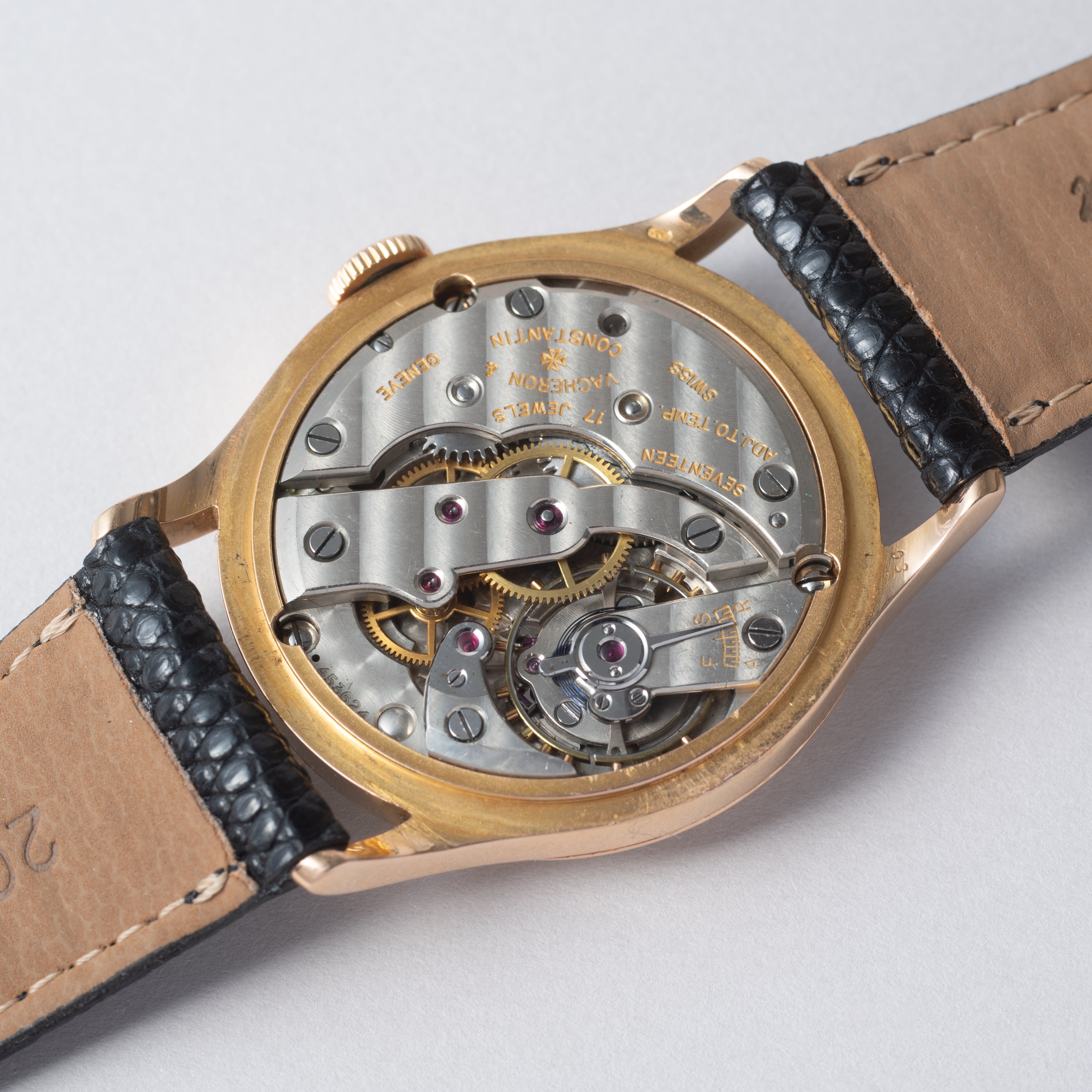 ヴァシュロン・コンスタンタン ラウンド18KPG スモールセコンド 1945年製 アーカイブ付き
