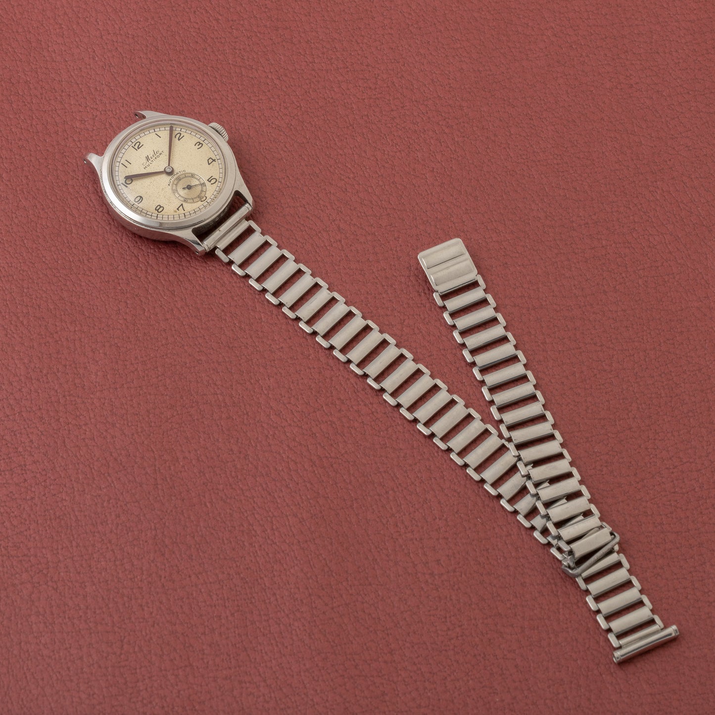 ミドー マルチフォート 32.5mmケース オートマチック 手巻きなし 1940年代製