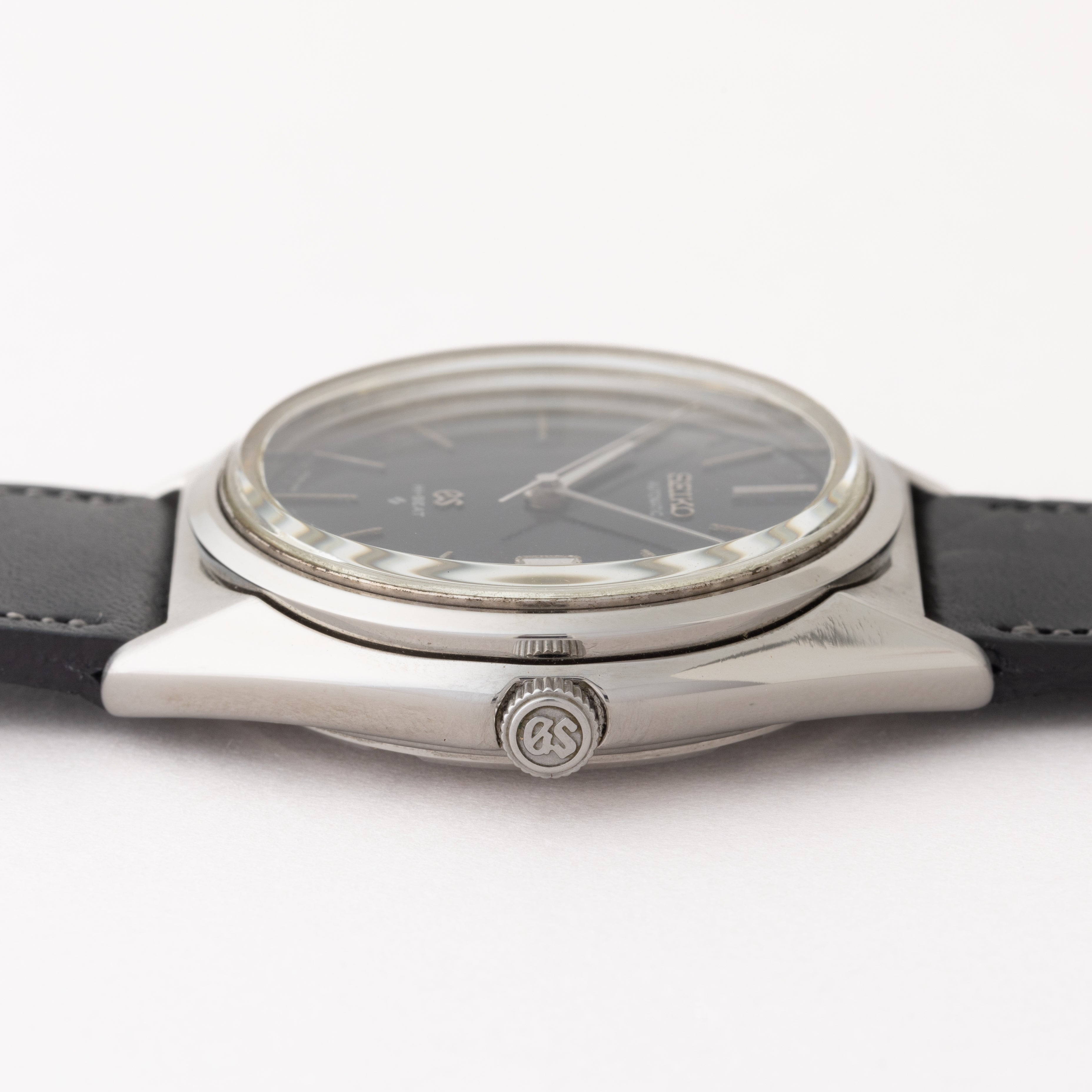 グランドセイコー 1971年製 ネイビーダイヤル Ref.5645-7010 56GS 尾錠付き