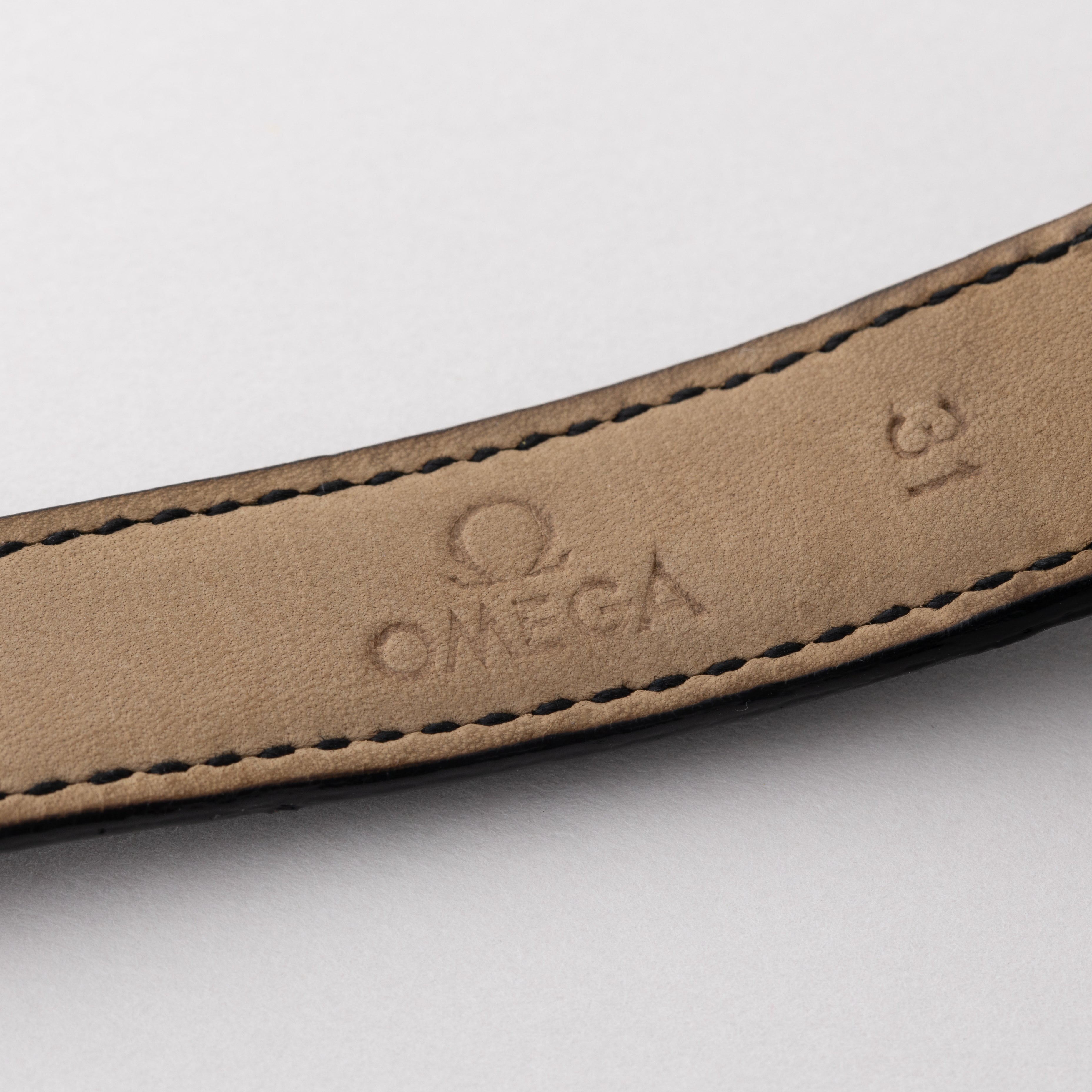 オメガ スピードマスター オートマチック 1995年製 純正革ベルト