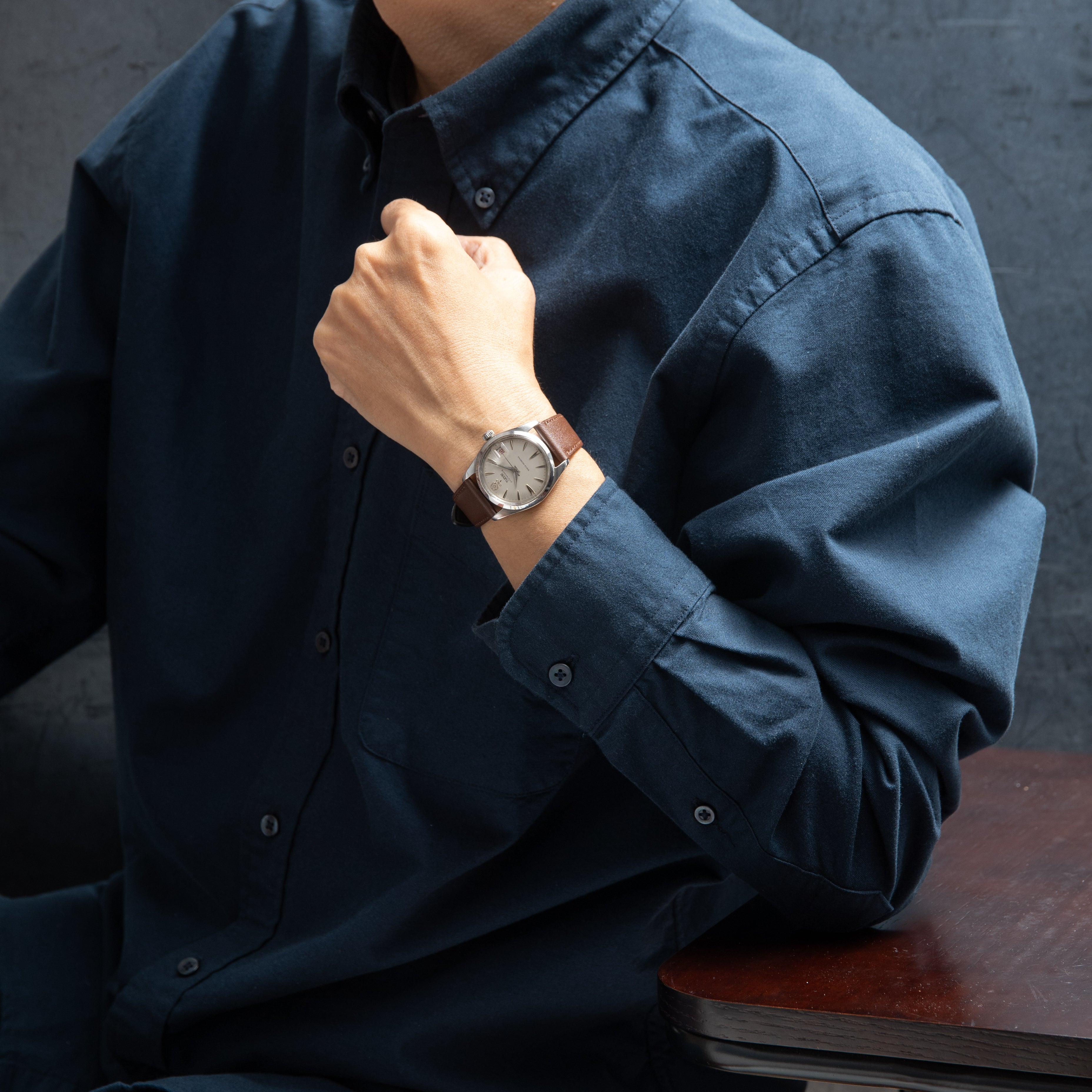 チューダー デカバラリダン 1968年製 オイスターデイト 王冠リューズ