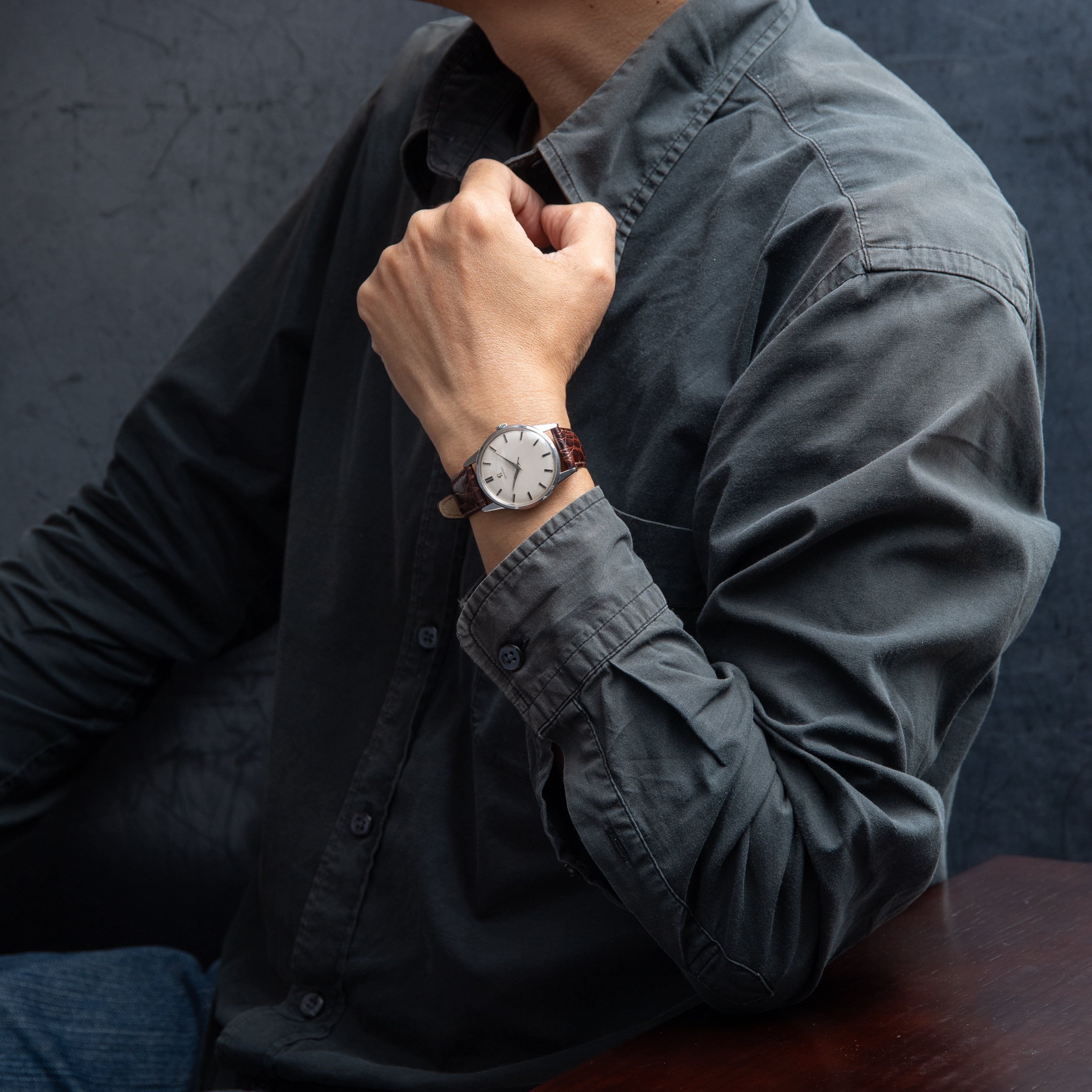 オメガ 30mmキャリバー Cal.285 アイボリーダイヤル 1960年製(昭和35年製)