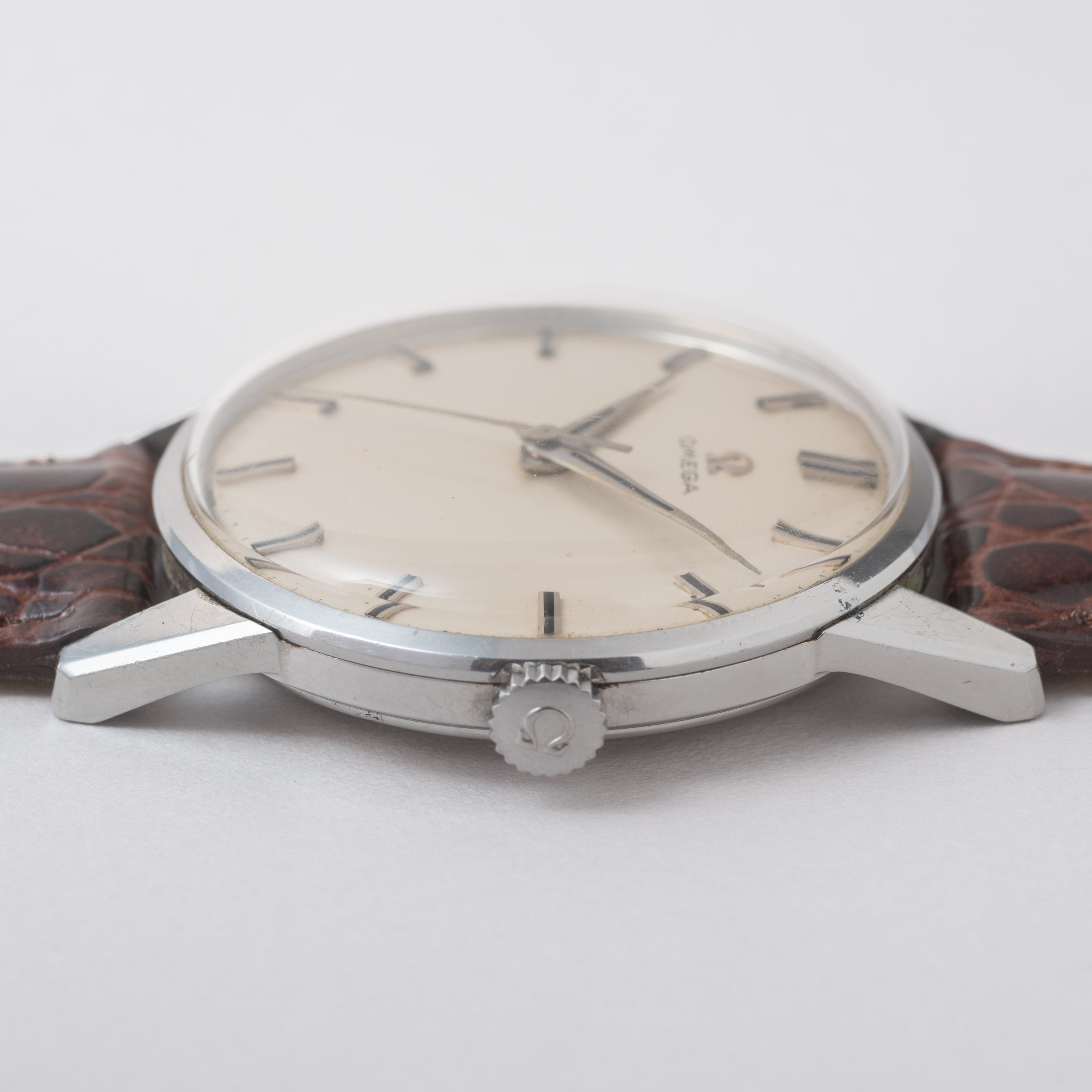 オメガ 30mmキャリバー Cal.285 アイボリーダイヤル 1960年製(昭和35年製)