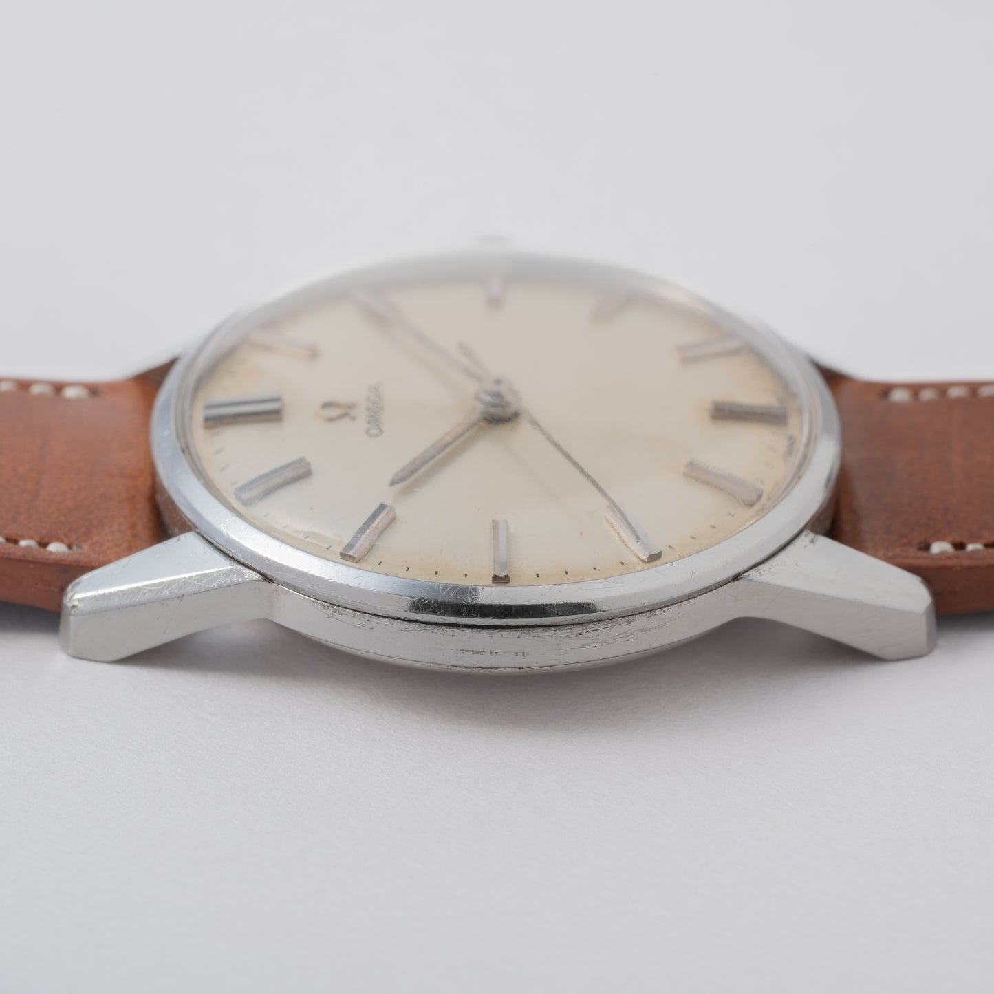 オメガ 30mmキャリバー Cal.286 シルバーダイヤル 1961年製 手巻き