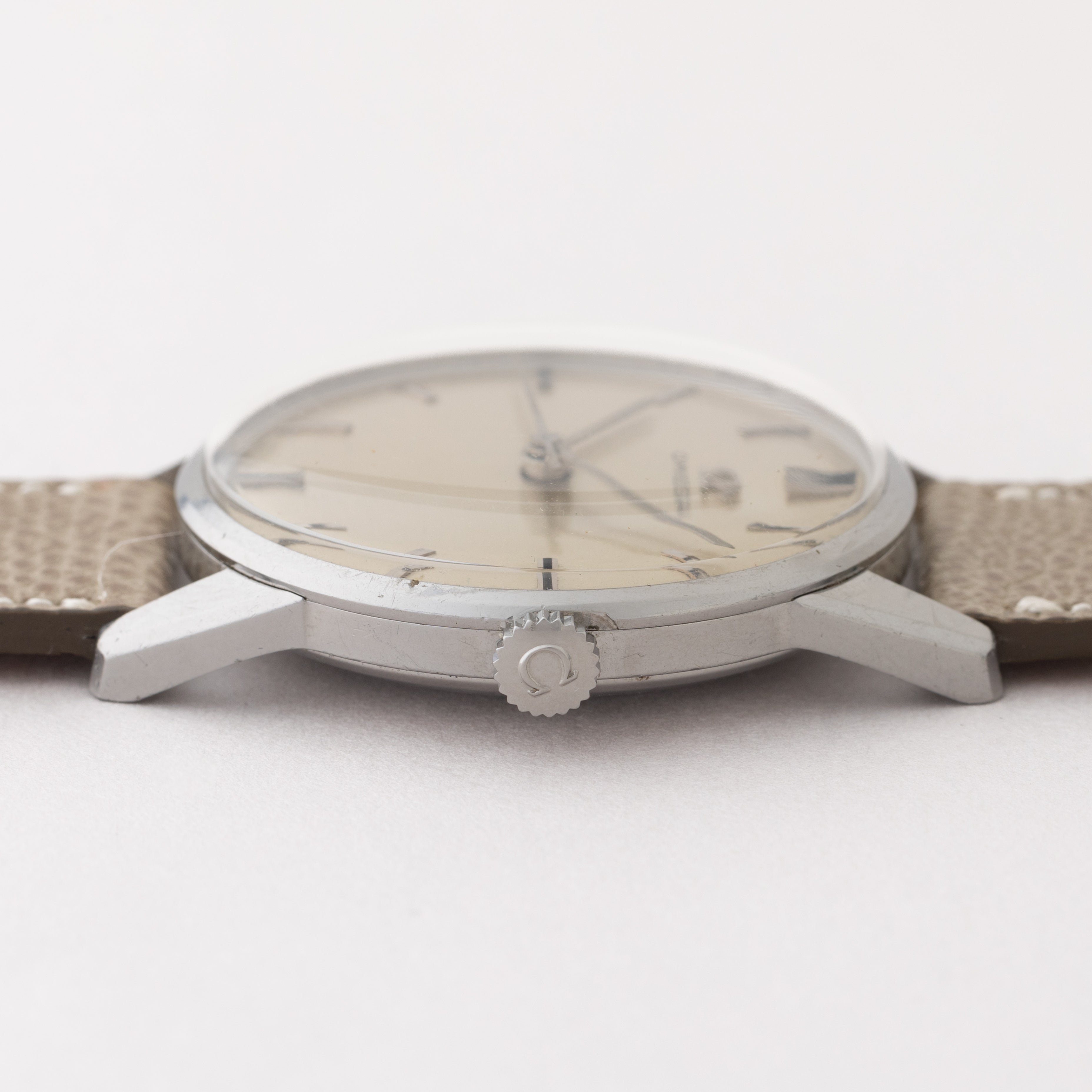 オメガ 30mmキャリバー Cal.285 シルバーダイヤル 1961年製 手巻き