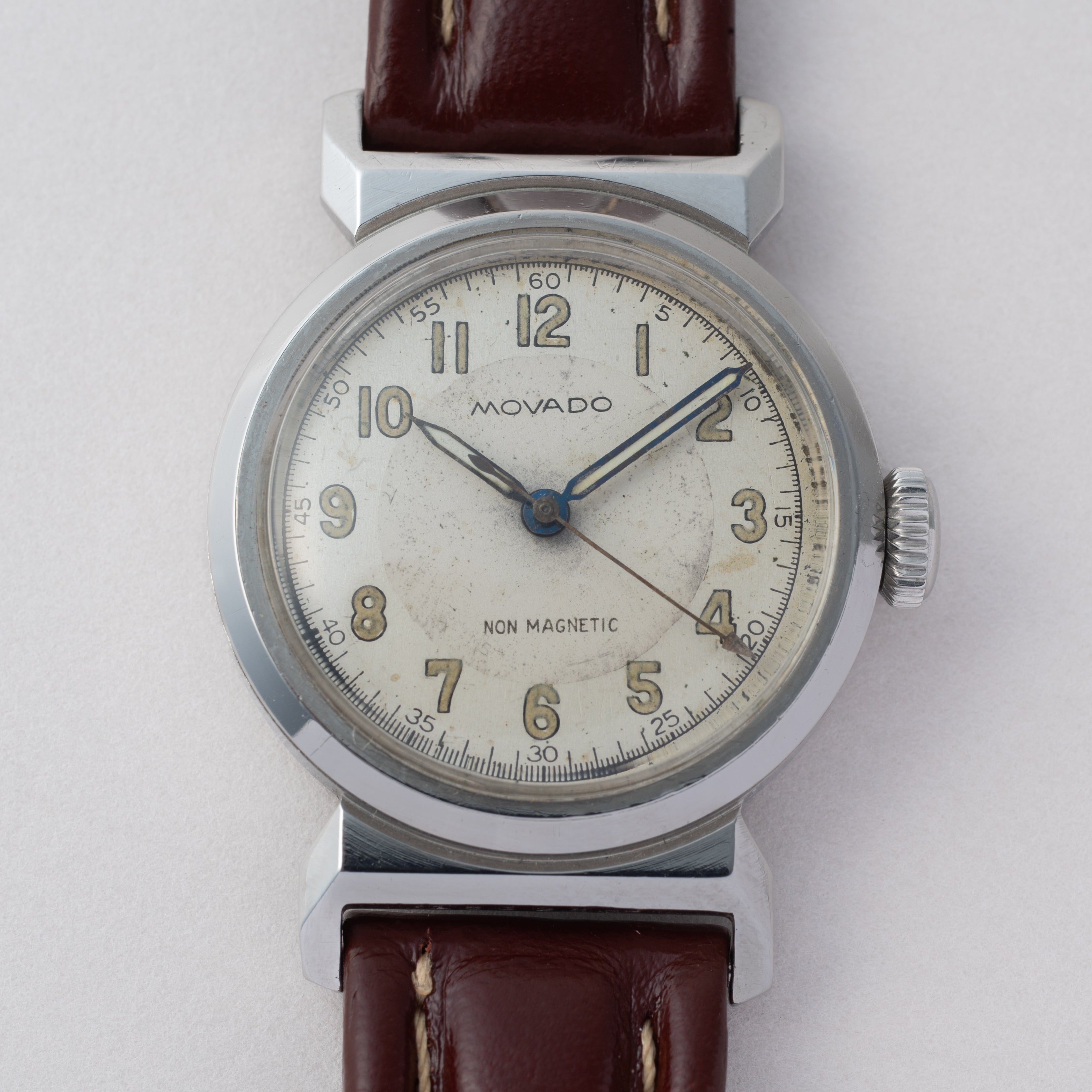 モバード アクバティック 全アラビア数字 1940年代 手巻き