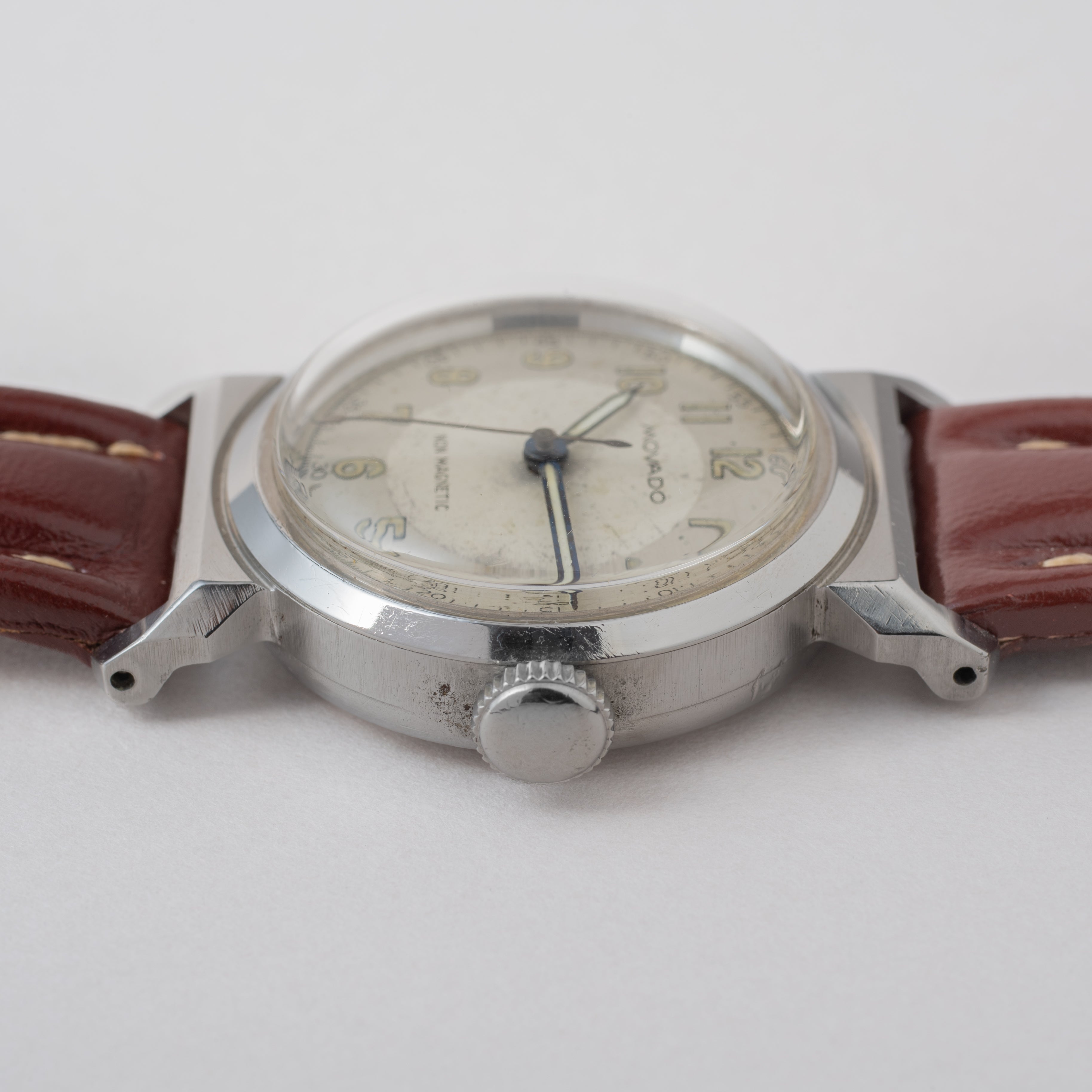 モバード アクバティック 全アラビア数字 1940年代 手巻き