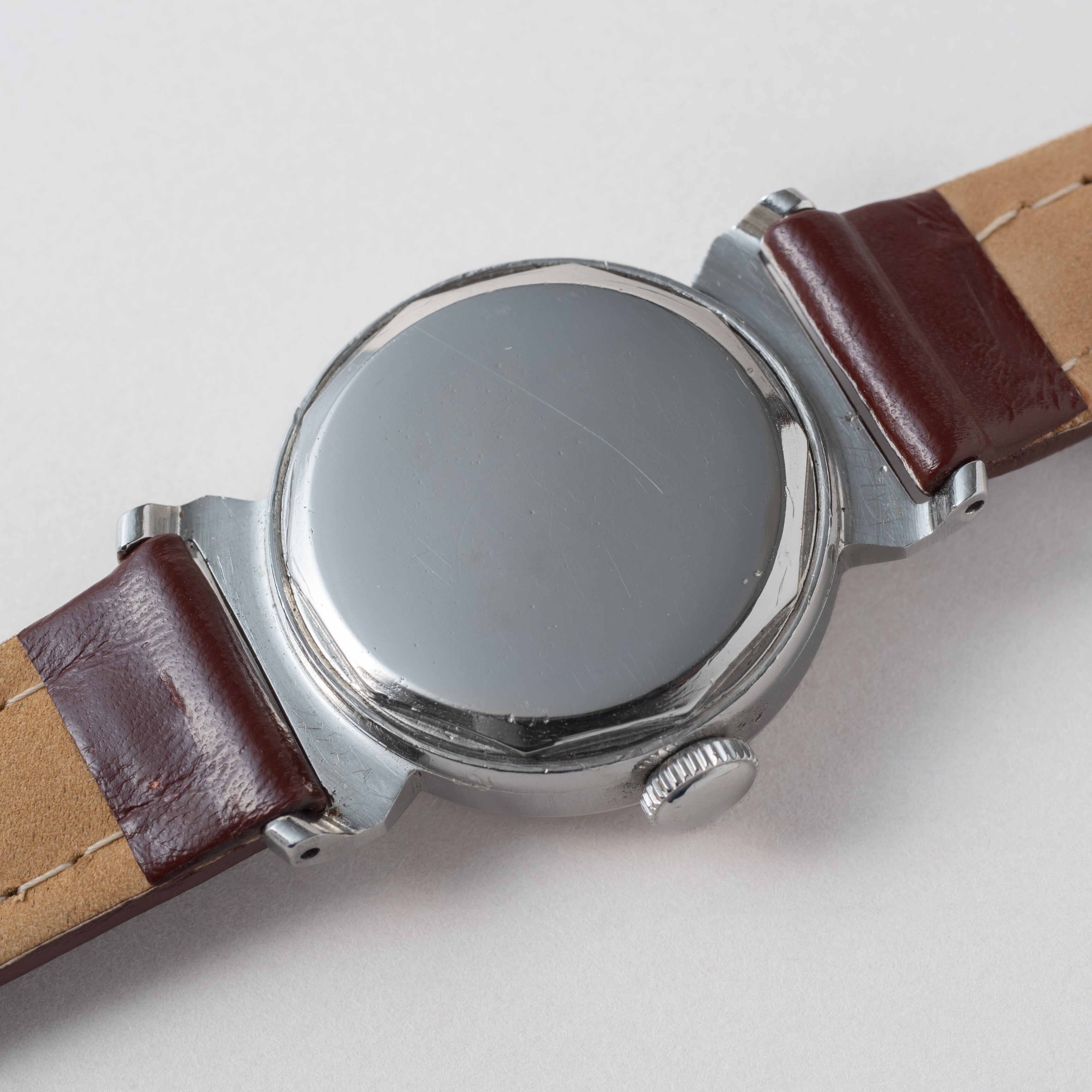 モバード アクバティック 全アラビア数字 1940年代 手巻き