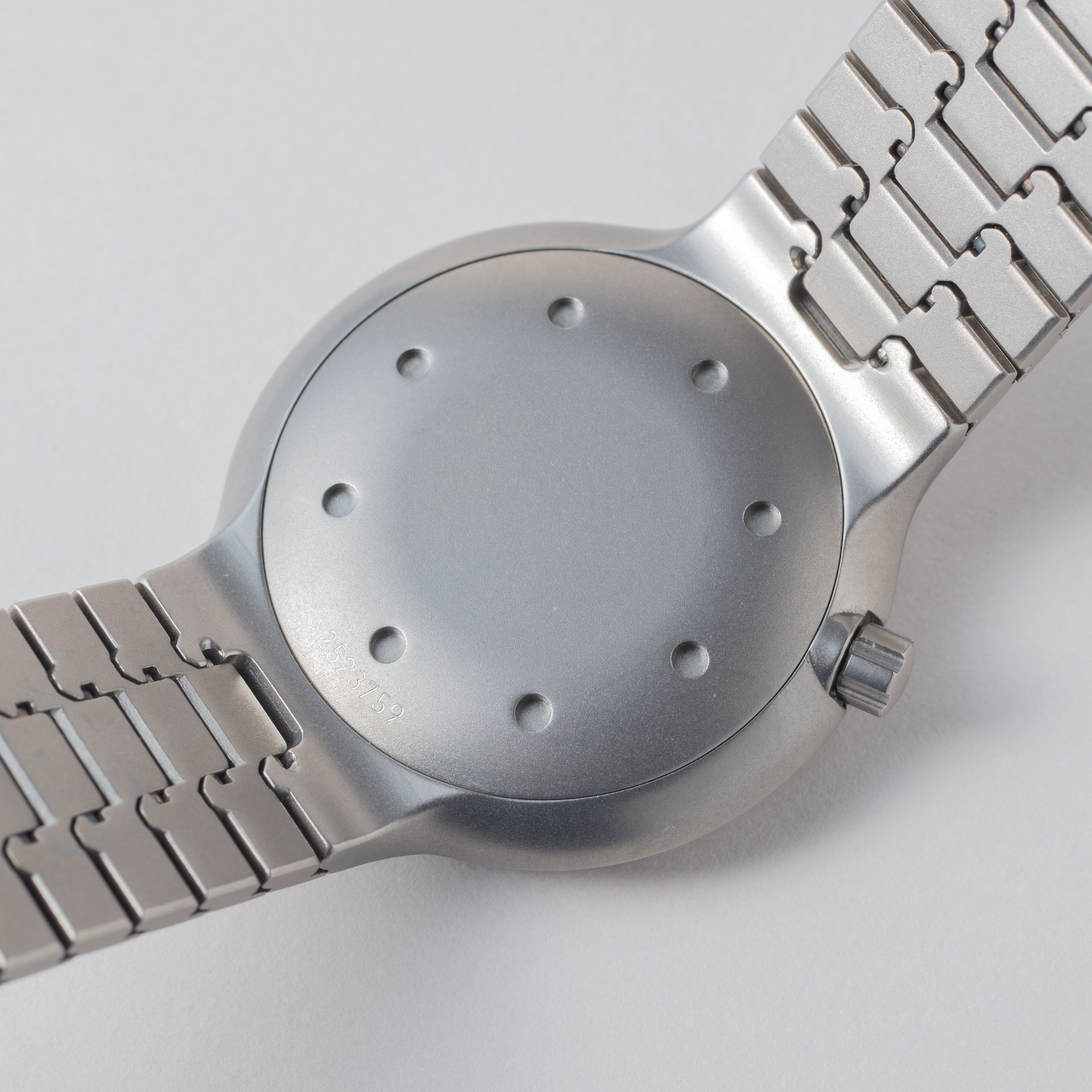 IWC ポルシェデザイン オーシャン2000 トリチウム 2000m防水 ダイバーズウオッチ 1992年 箱、国際保証書付き