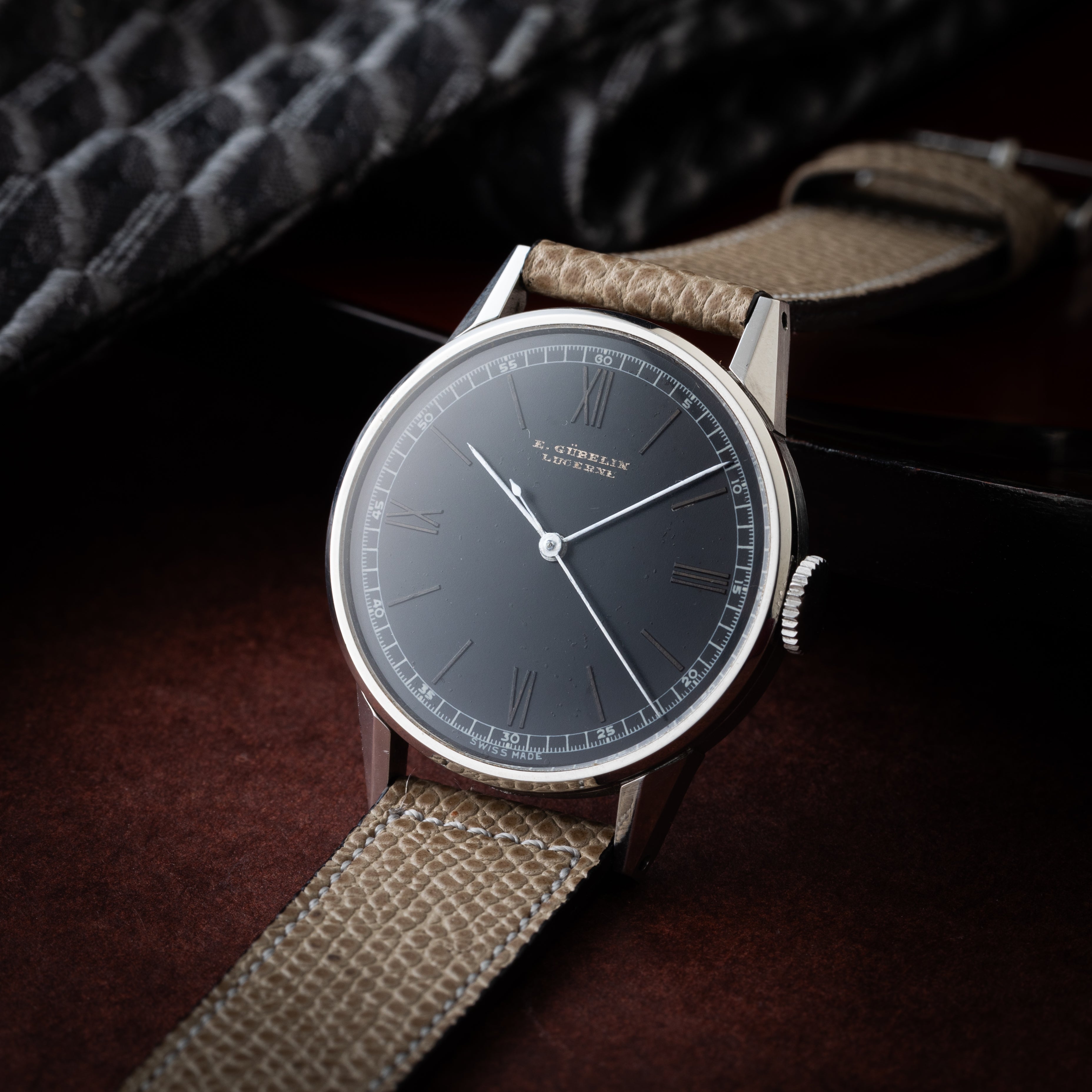 ギュブラン ラウンド 1940年代 手巻き ブラックダイヤル