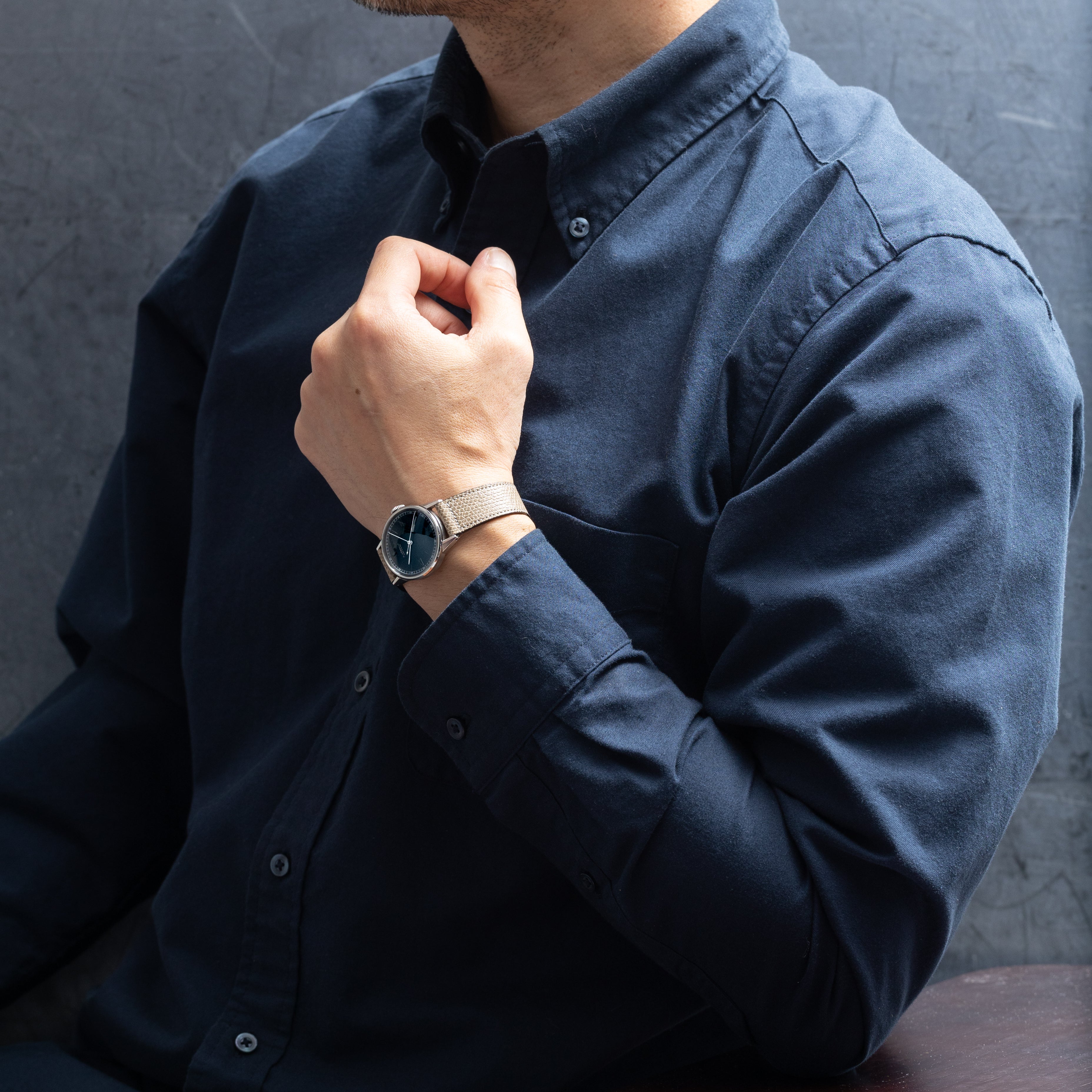 ギュブラン ラウンド 1940年代 手巻き ブラックダイヤル