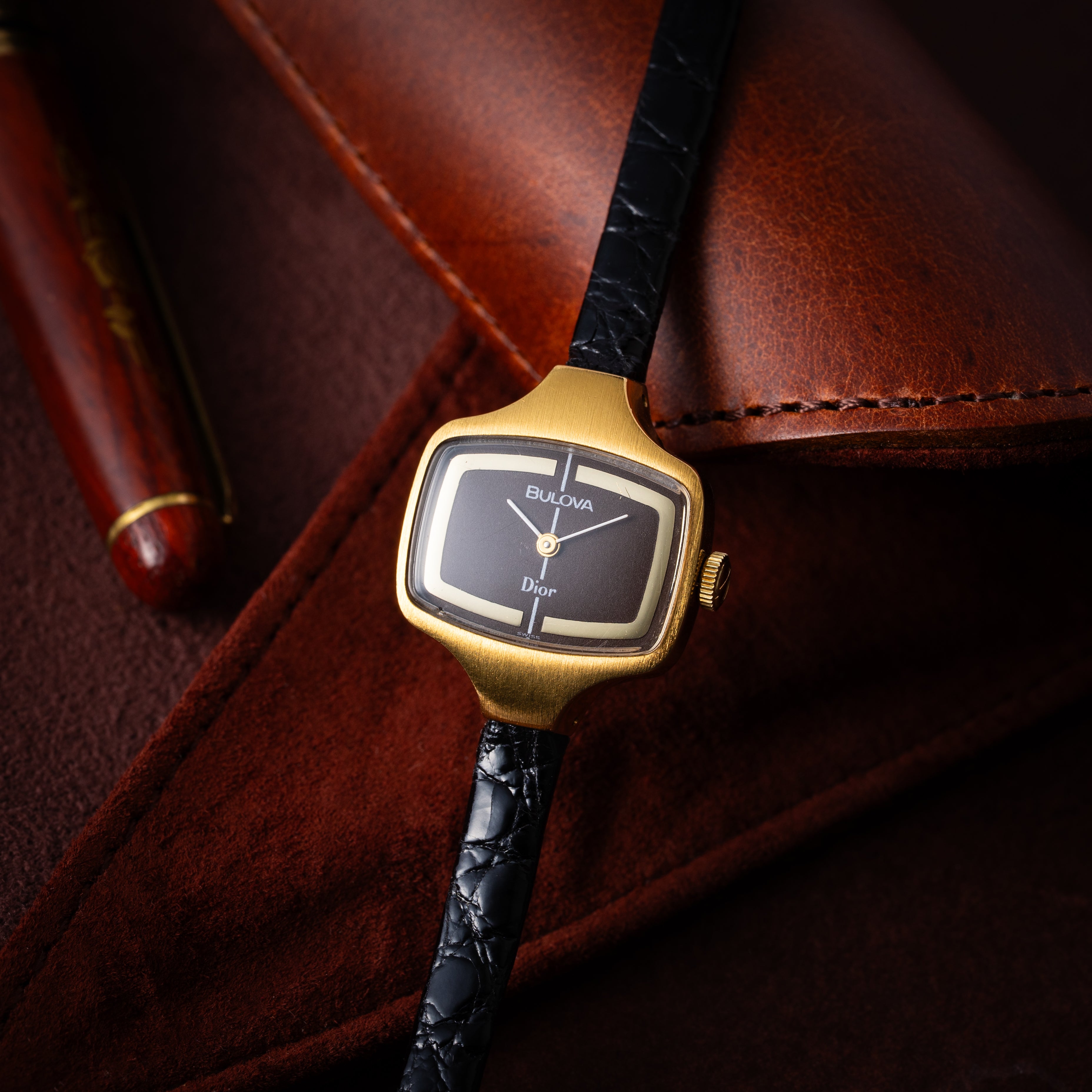 Dior レディース 角型ケース 1970年代製 ブローバ ダブルネーム GF