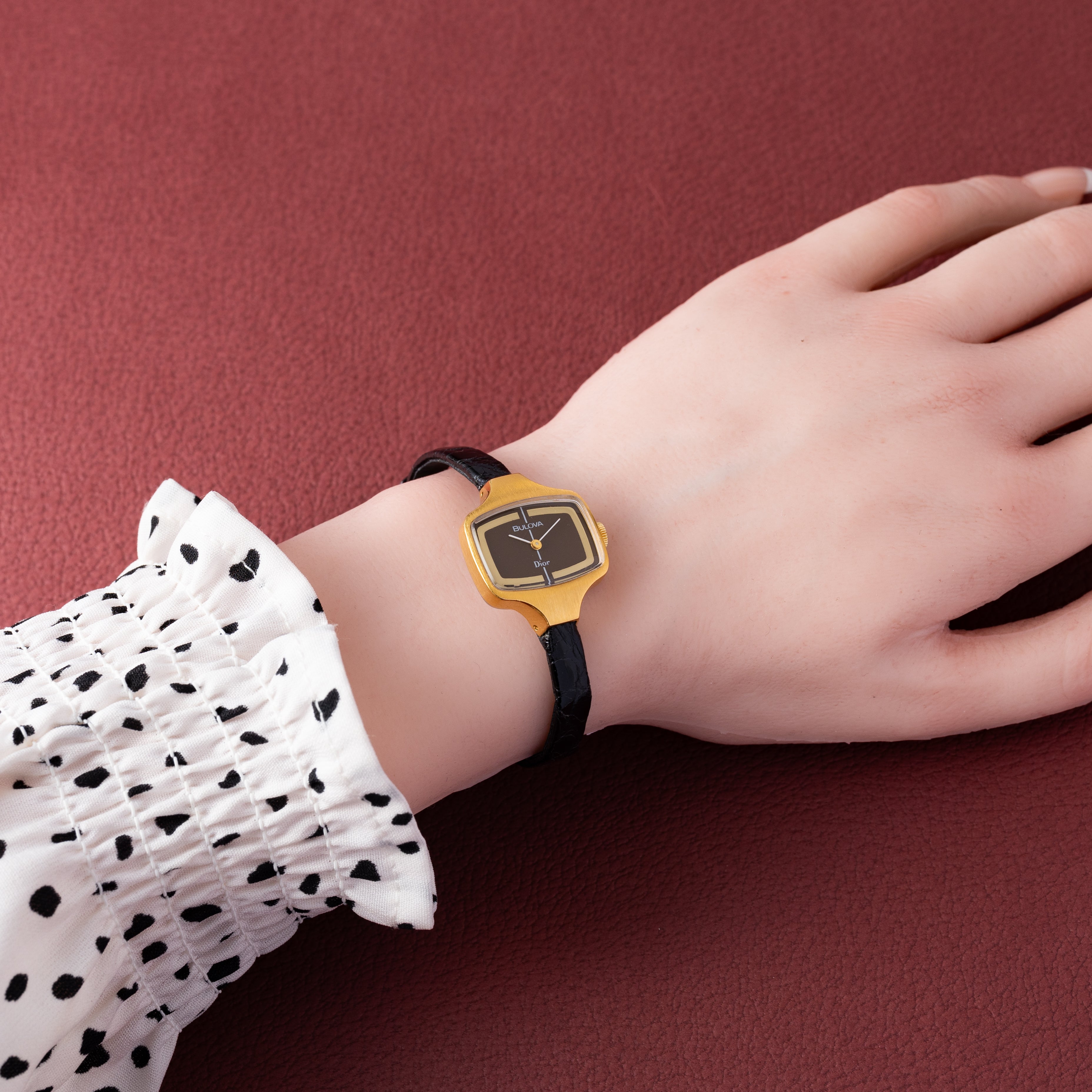 Dior レディース 角型ケース 1970年代製 ブローバ ダブルネーム GF