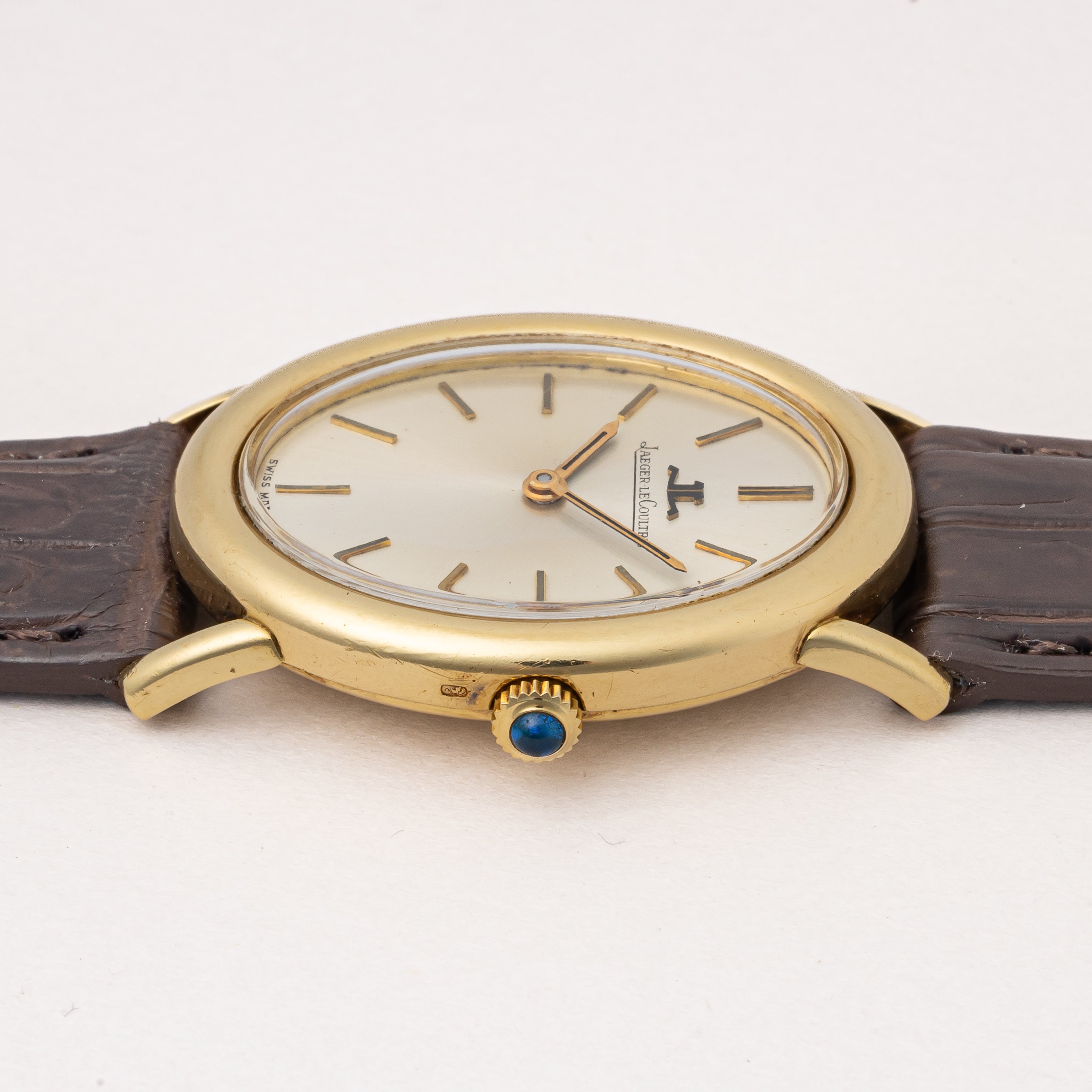 ジャガールクルト 18金無垢オーバル型ケース 1971年保証書 ギャラ付き