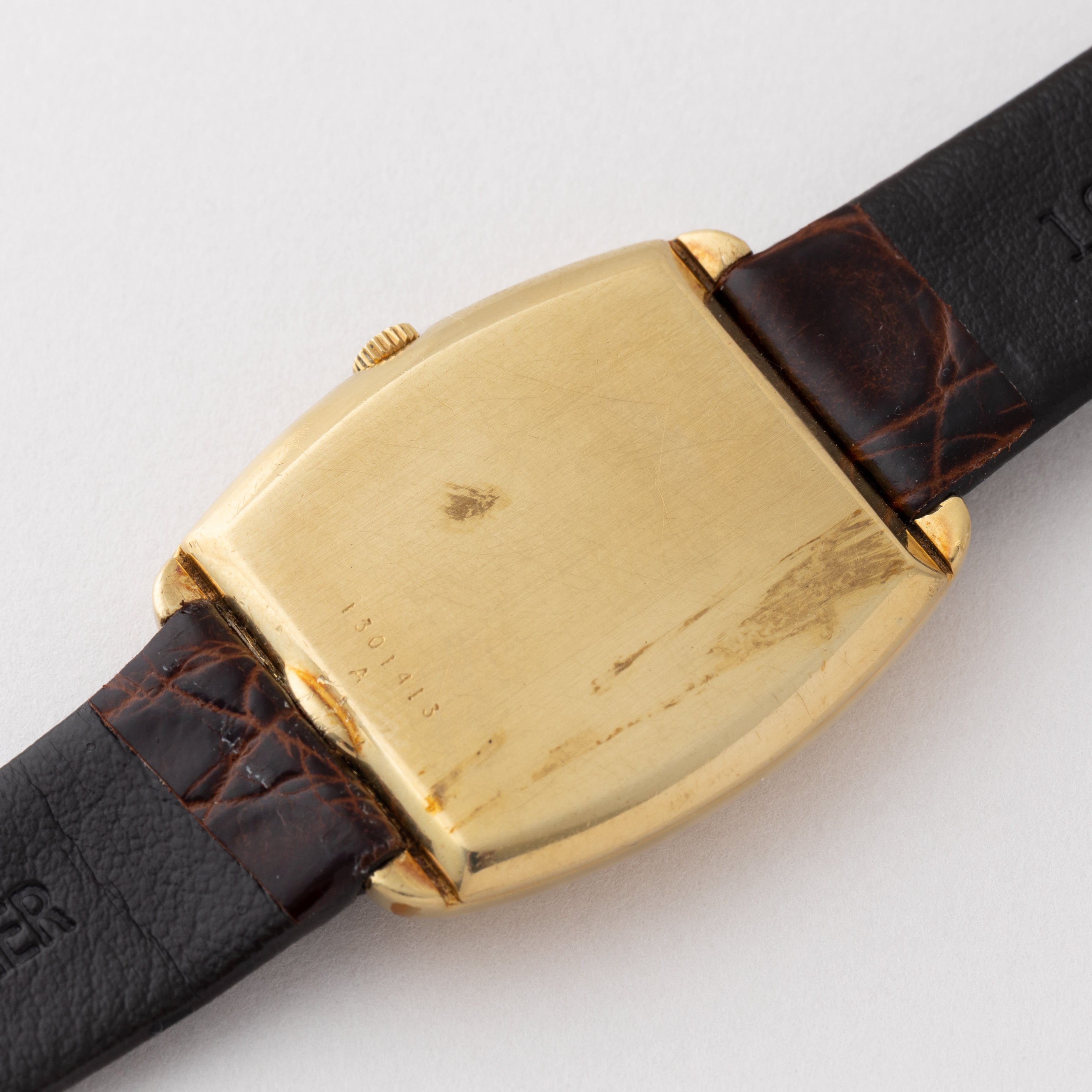 ジャガールクルト 18金無垢 エンボスダイヤル 1970年代 トノー型 手巻き