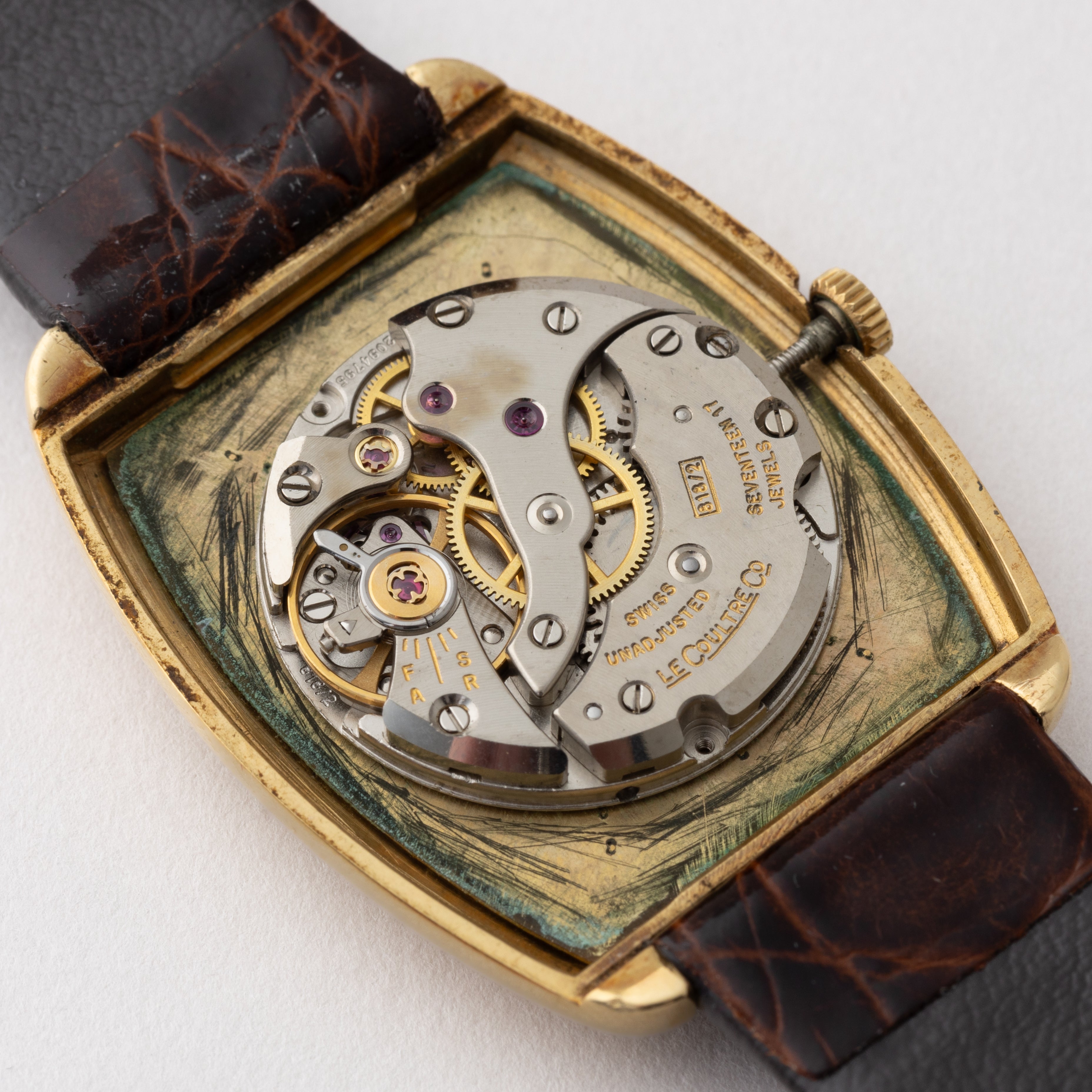 ジャガールクルト 18金無垢 エンボスダイヤル 1970年代 トノー型 手巻き